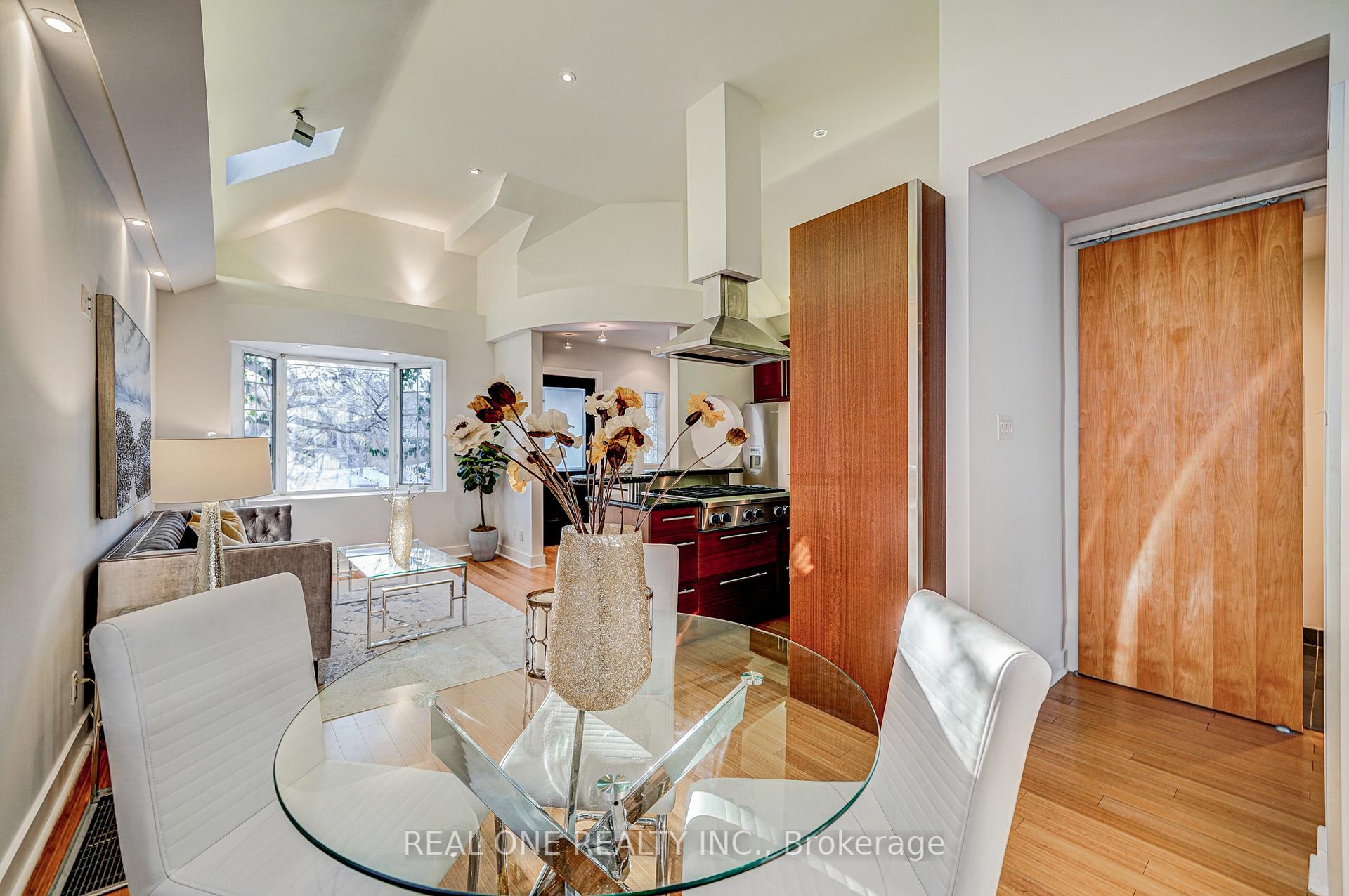 Photo 12 of 167 Randolph Road, Toronto, Leaside — HOMEH