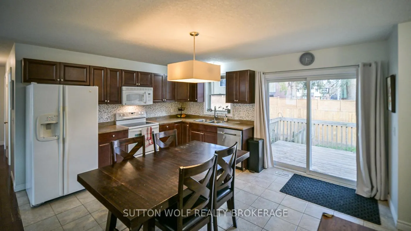Photo 6 of 29 Pittao Place, Strathroy-Caradoc, NE — HOMEH