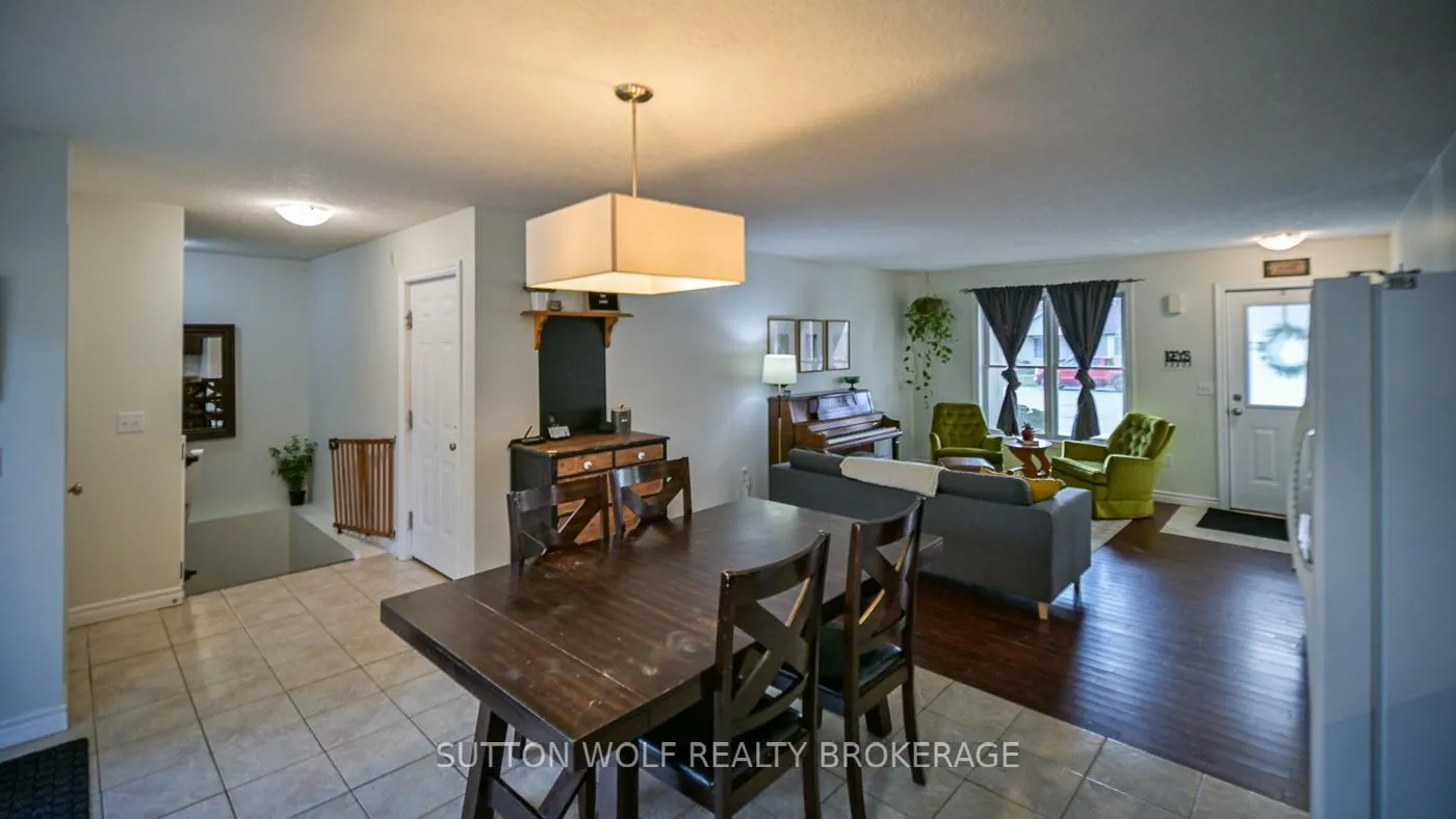 Photo 8 of 29 Pittao Place, Strathroy-Caradoc, NE — HOMEH