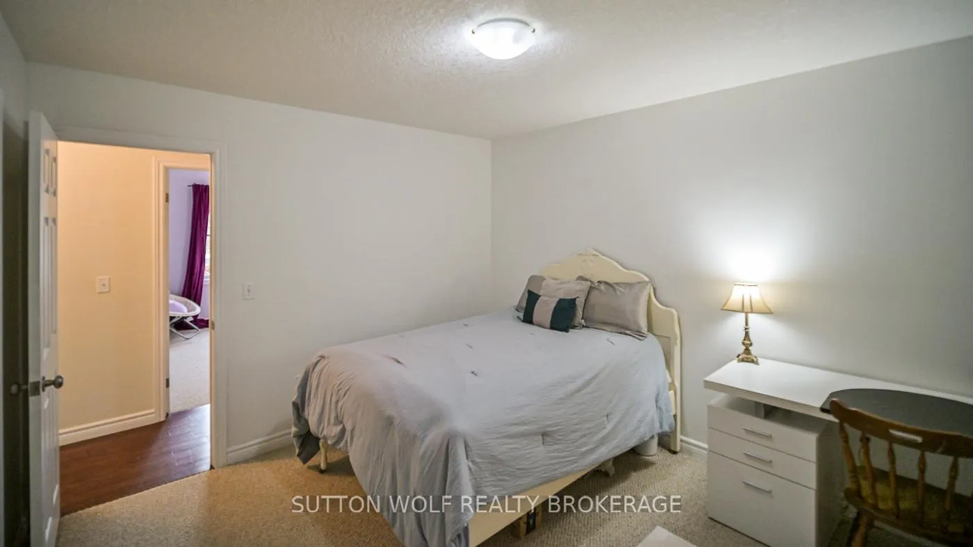Photo 12 of 29 Pittao Place, Strathroy-Caradoc, NE — HOMEH