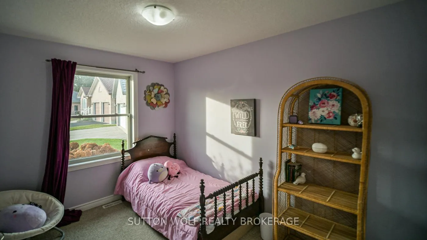 Photo 13 of 29 Pittao Place, Strathroy-Caradoc, NE — HOMEH