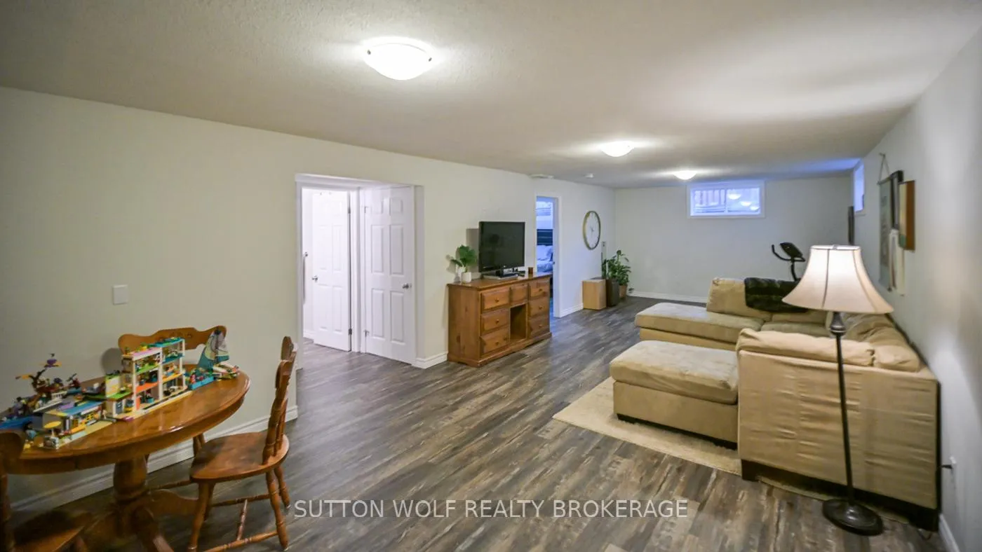 Photo 18 of 29 Pittao Place, Strathroy-Caradoc, NE — HOMEH