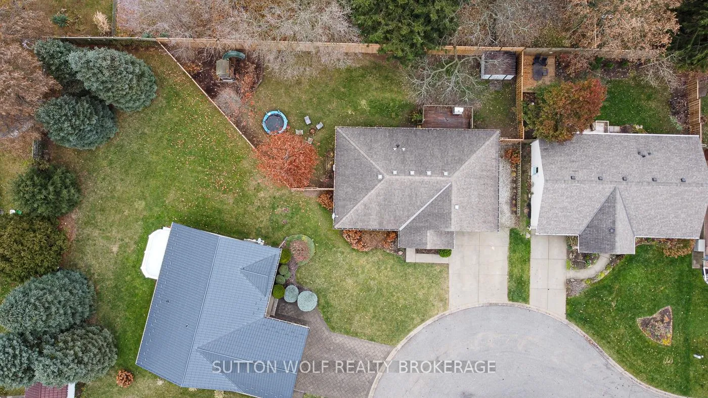 Photo 31 of 29 Pittao Place, Strathroy-Caradoc, NE — HOMEH