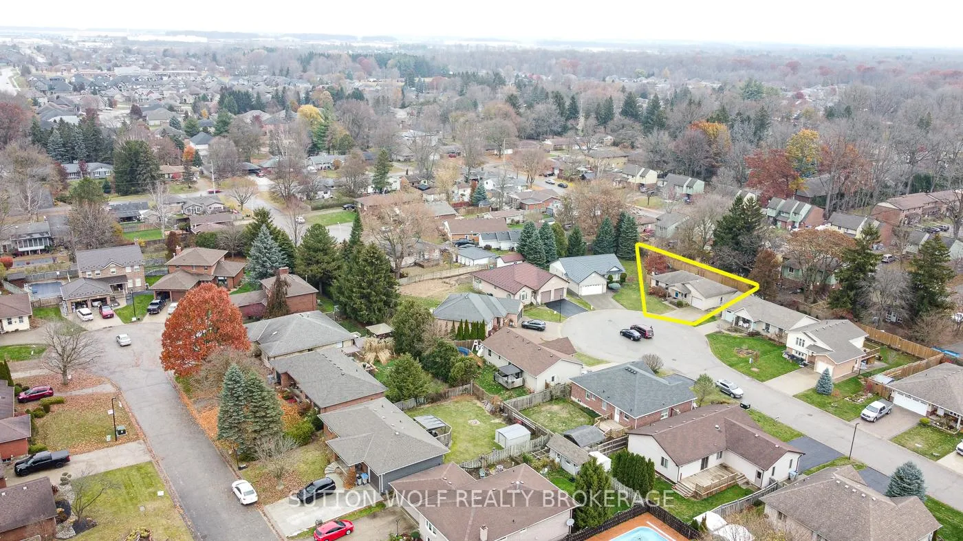 Photo 34 of 29 Pittao Place, Strathroy-Caradoc, NE — HOMEH