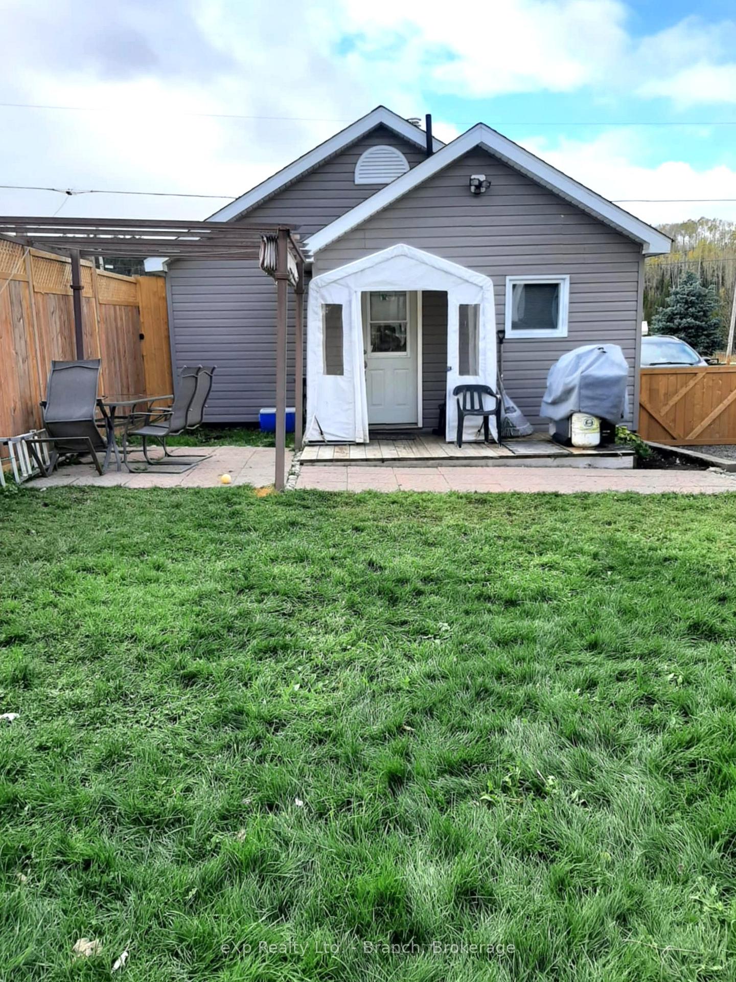 Photo 2 of 323 Bernard Street, Timiskaming, TIM - Outside - Rural — HOMEH