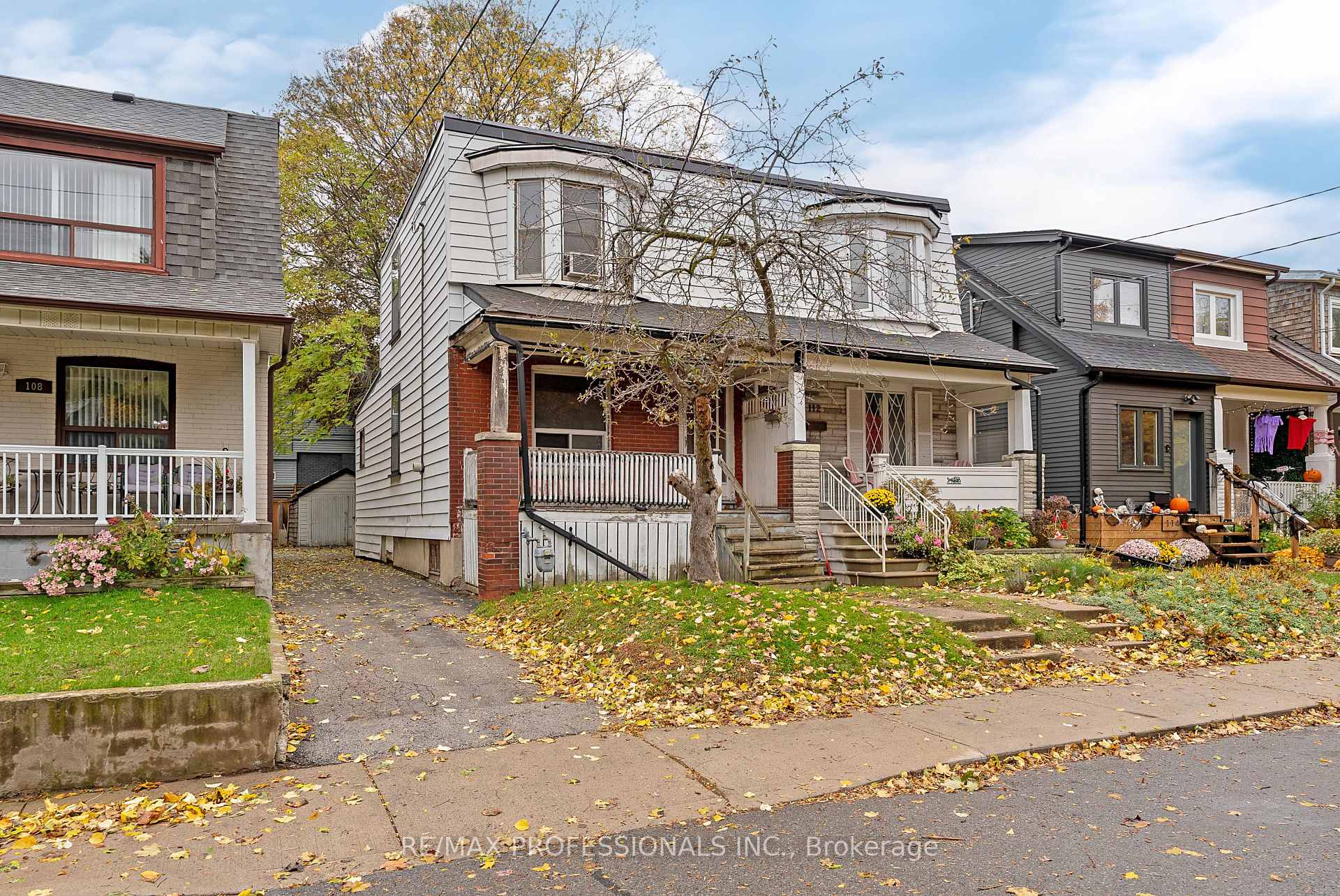 Front of 110 Bastedo Avenue