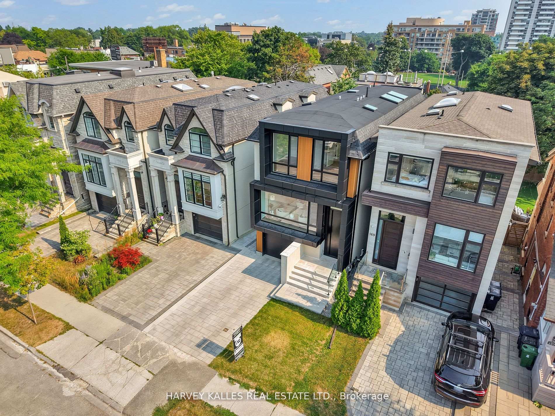Photo 2 of 171 Belsize Drive, Toronto, Mount Pleasant West — HOMEH
