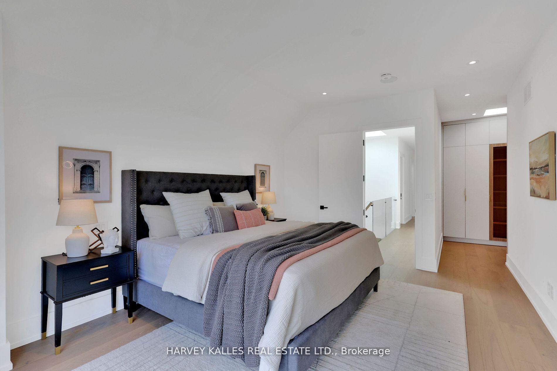 Photo 23 of 171 Belsize Drive, Toronto, Mount Pleasant West — HOMEH