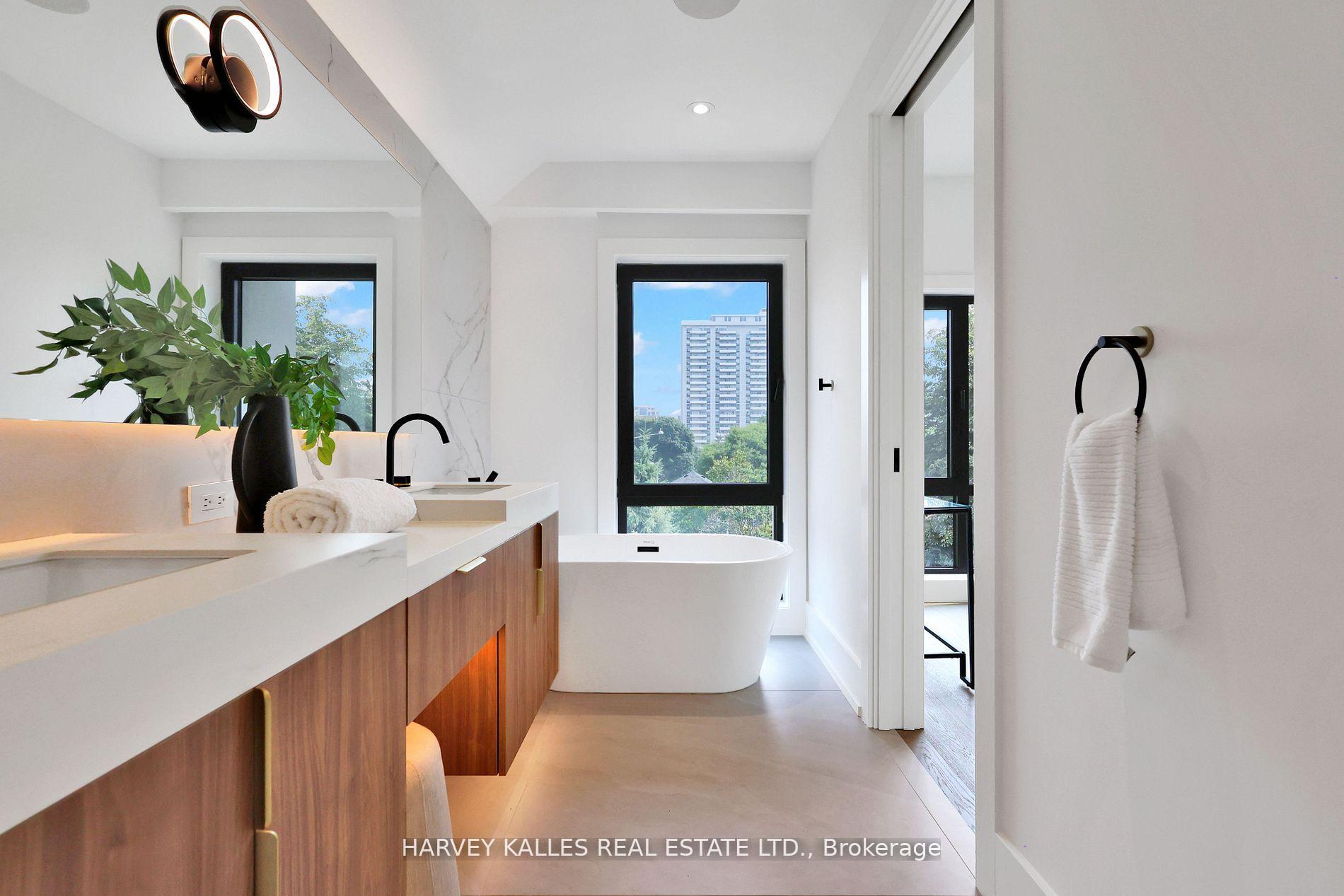 Photo 25 of 171 Belsize Drive, Toronto, Mount Pleasant West — HOMEH