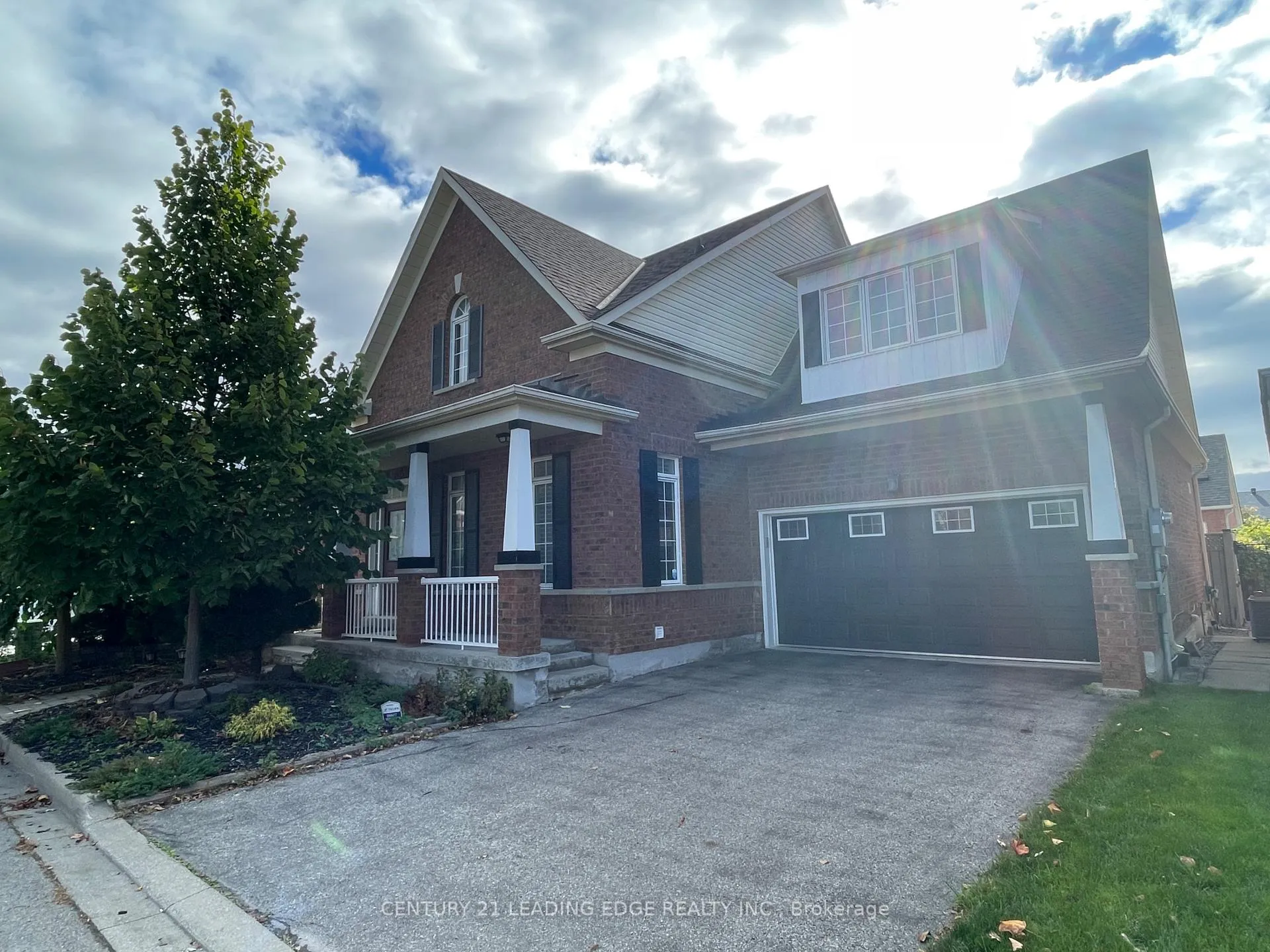 Photo 2 of 58 Manorwood Drive, Markham, Berczy — HOMEH