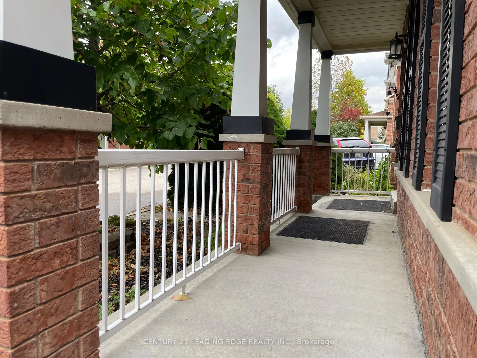 Photo 4 of 58 Manorwood Drive, Markham, Berczy — HOMEH