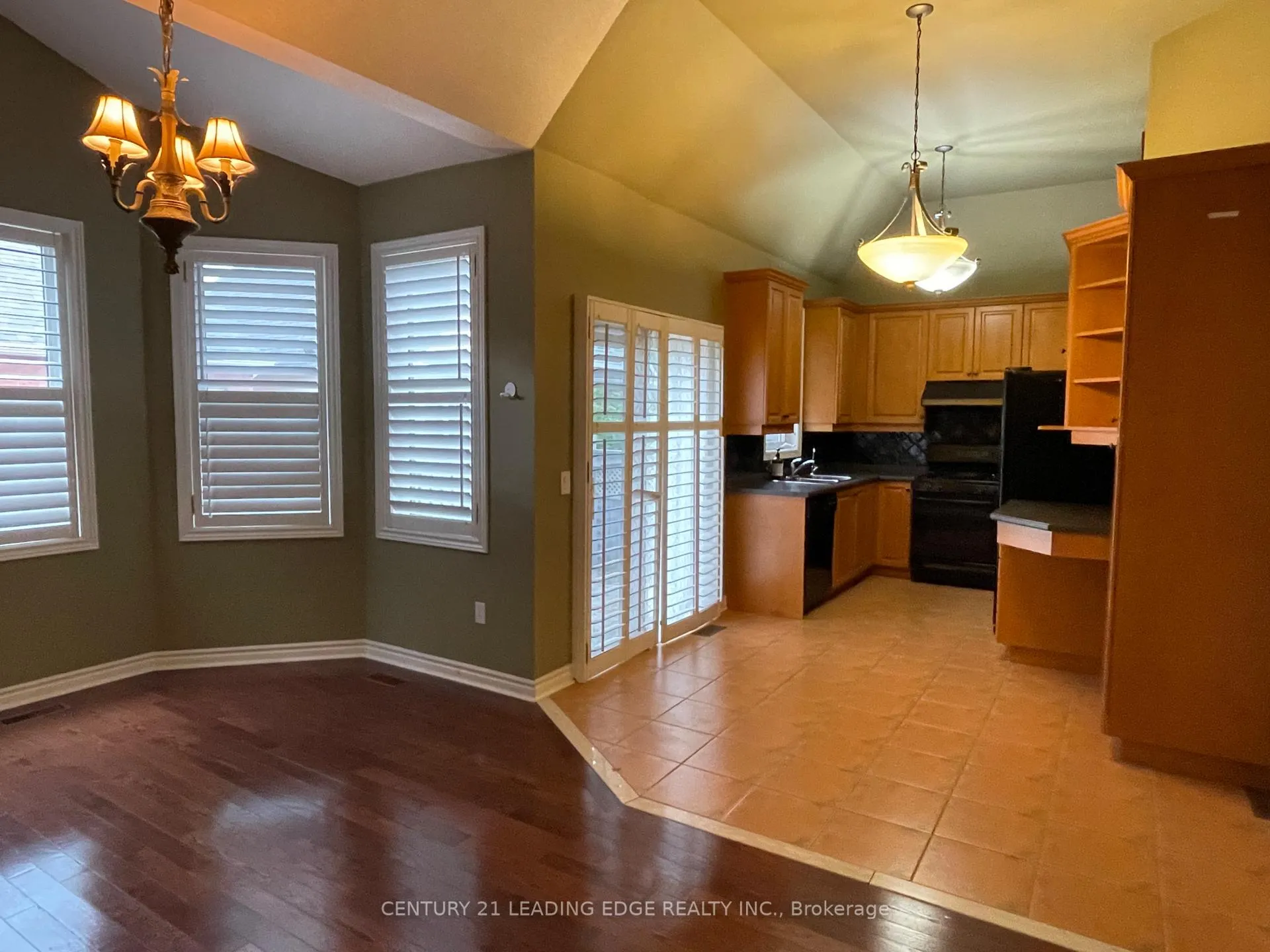 Photo 12 of 58 Manorwood Drive, Markham, Berczy — HOMEH