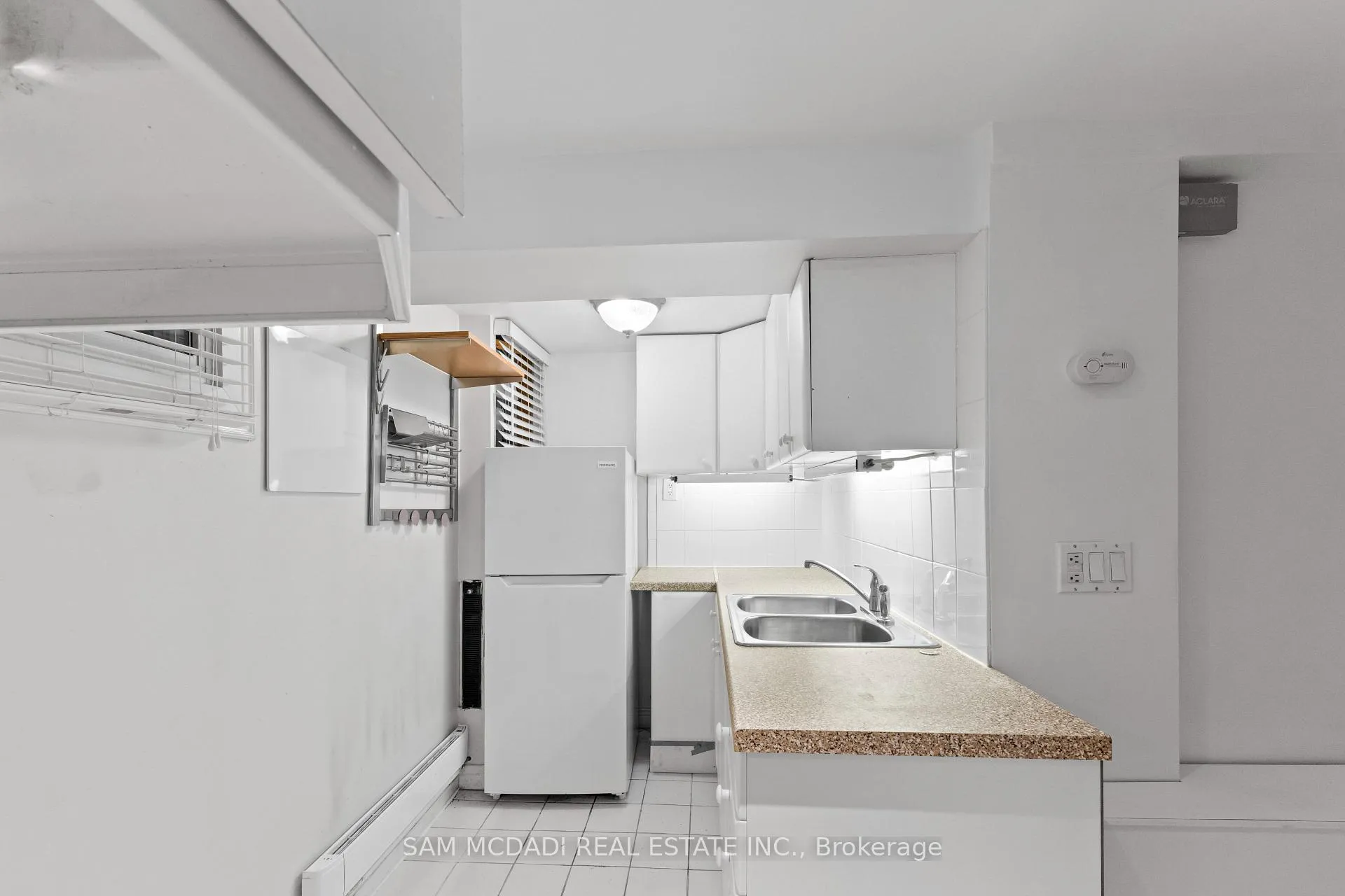 Photo 13 of Unit Lower, 26 Pine Avenue, Toronto, The Beaches — HOMEH