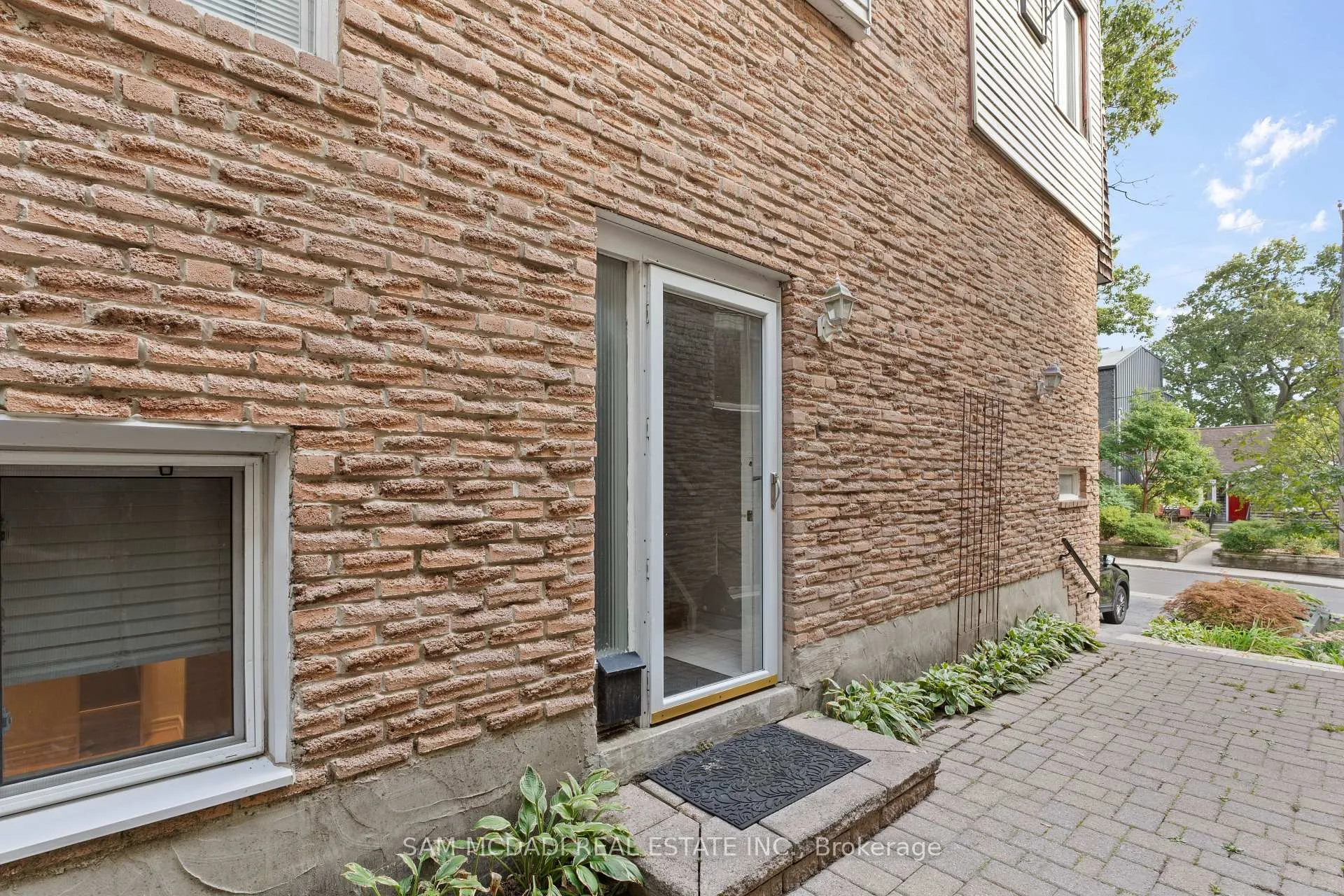 Photo 22 of Unit Lower, 26 Pine Avenue, Toronto, The Beaches — HOMEH