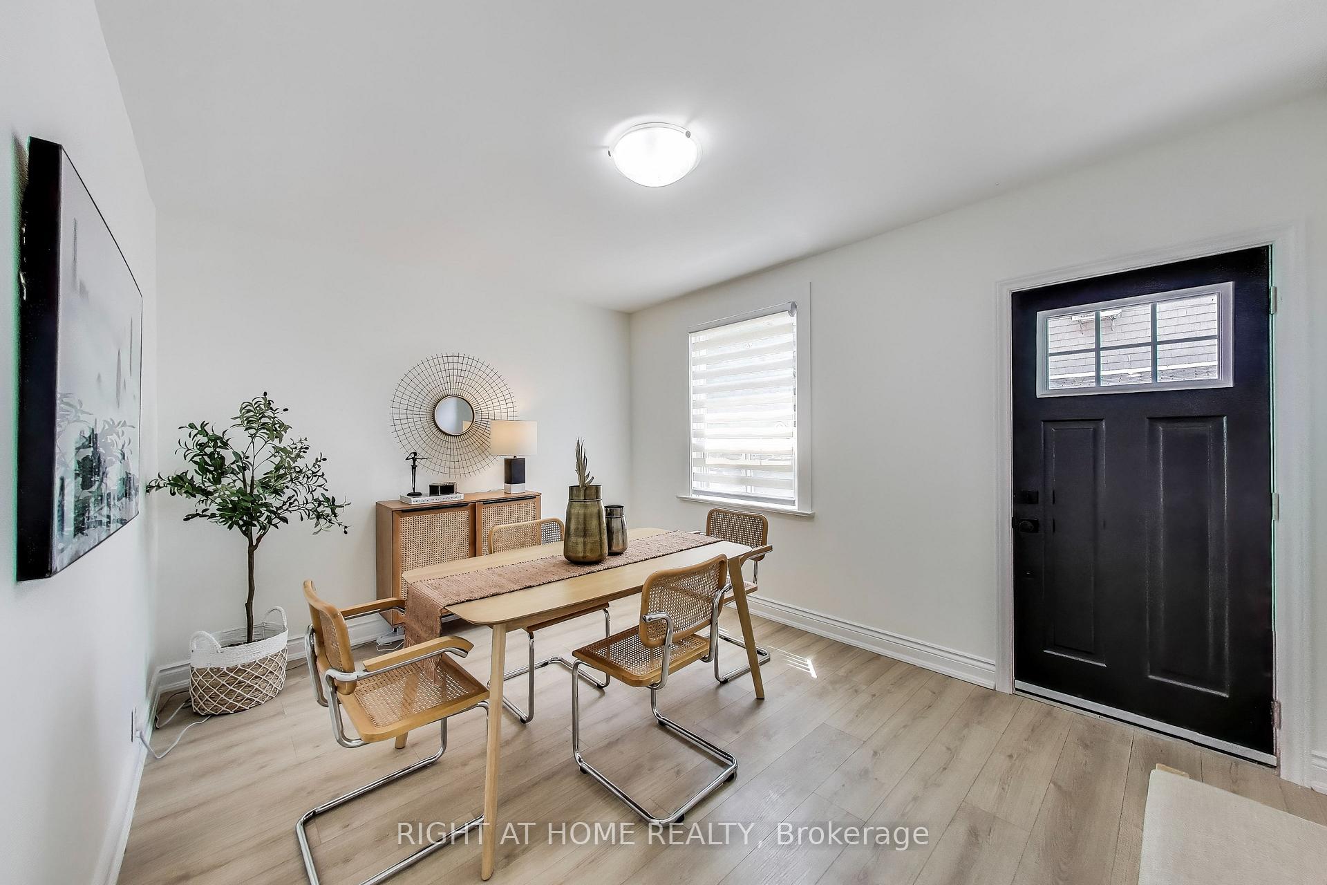 Photo 5 of 1071 Craven Road, Toronto, Greenwood-Coxwell — HOMEH