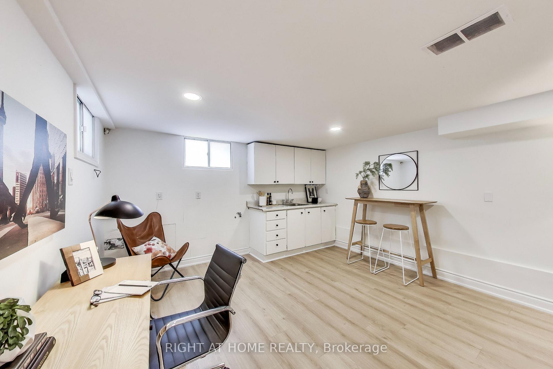Photo 17 of 1071 Craven Road, Toronto, Greenwood-Coxwell — HOMEH