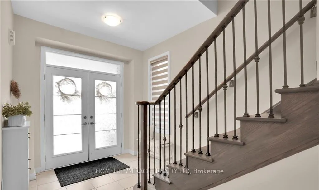 Photo 3 of 99 Sunflower Crescent, Thorold, Hurricane/Merrittville — HOMEH