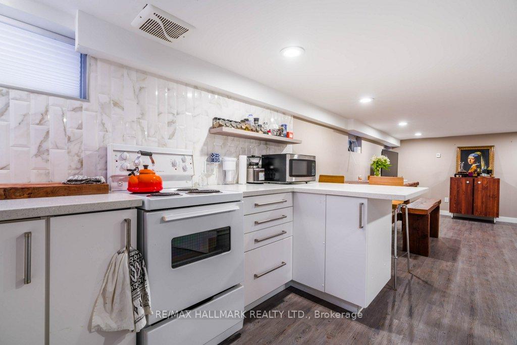 Photo 5 of Unit Lower, 62 Clifton Road, Toronto, Rosedale-Moore Park — HOMEH