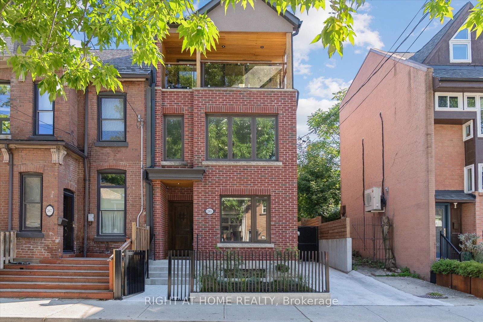 Front of 265 Ontario Street