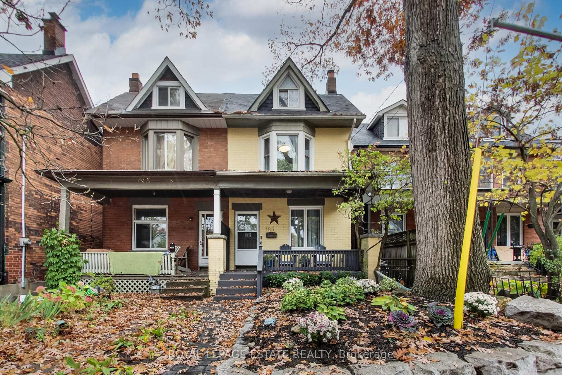Photo 1 of 165 Oakcrest Avenue, Toronto, East End-Danforth — HOMEH