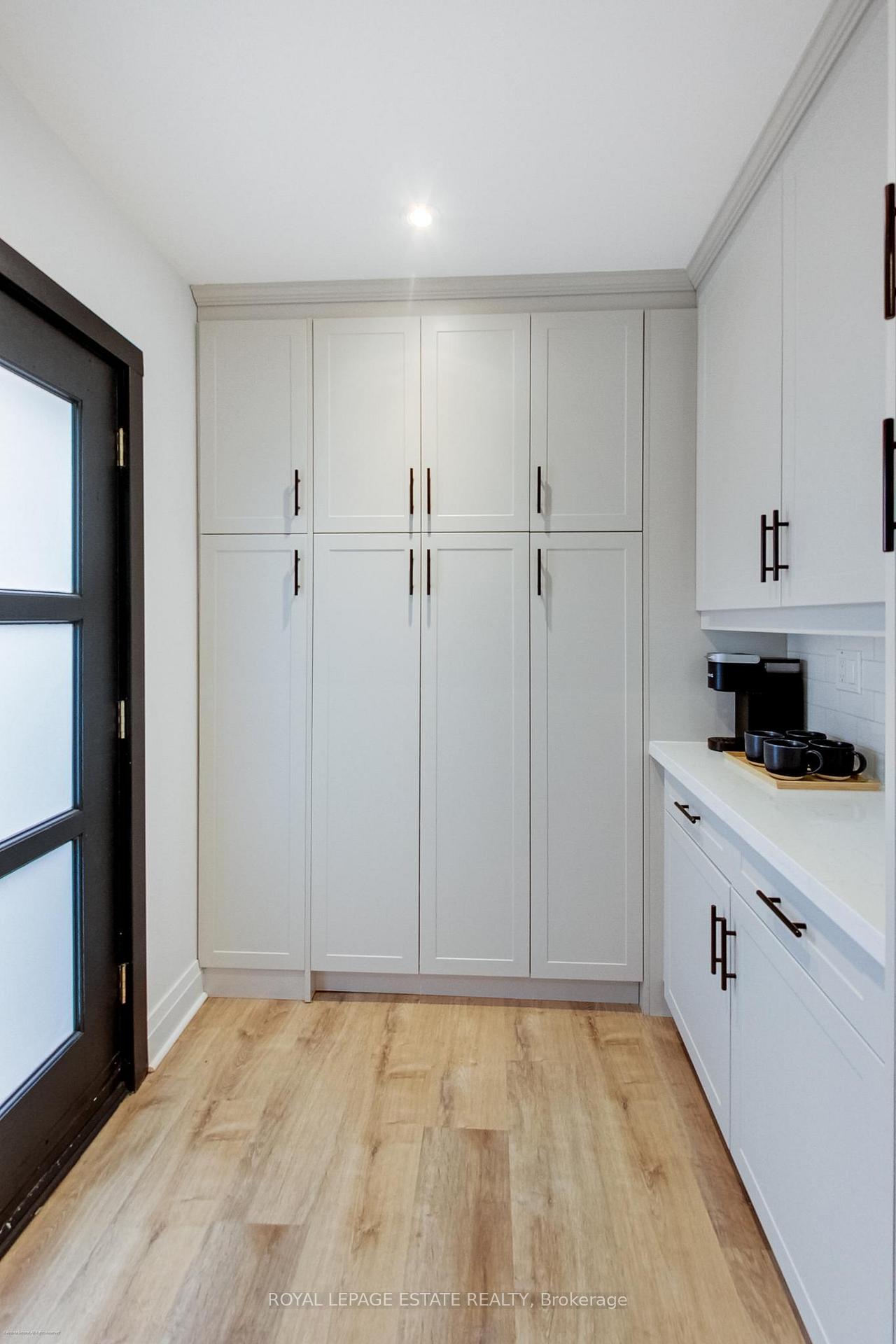 Photo 14 of 165 Oakcrest Avenue, Toronto, East End-Danforth — HOMEH