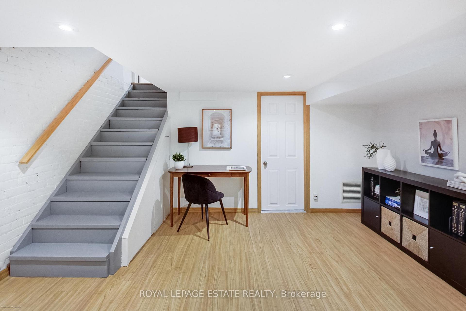 Photo 28 of 165 Oakcrest Avenue, Toronto, East End-Danforth — HOMEH