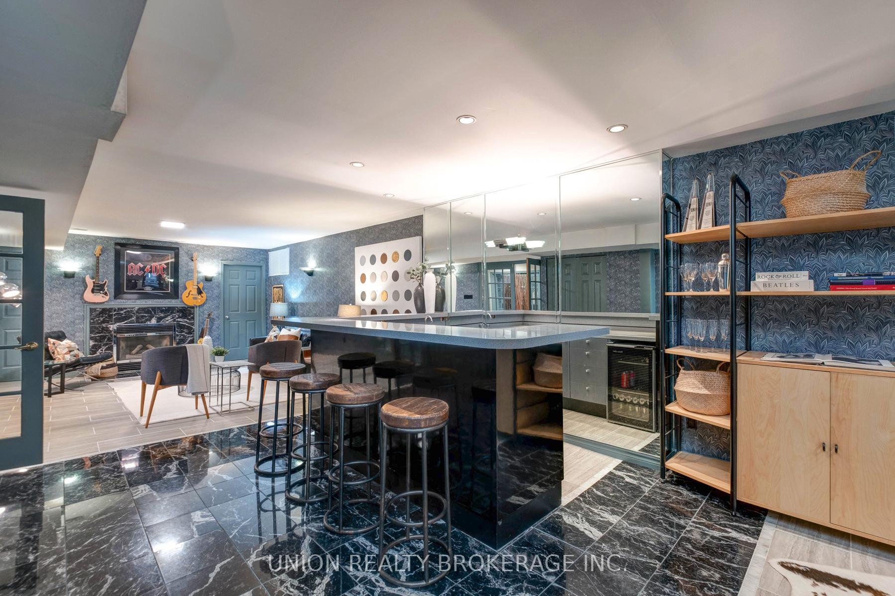 Photo 24 of 46 Hunter Street, Toronto, Blake-Jones — HOMEH