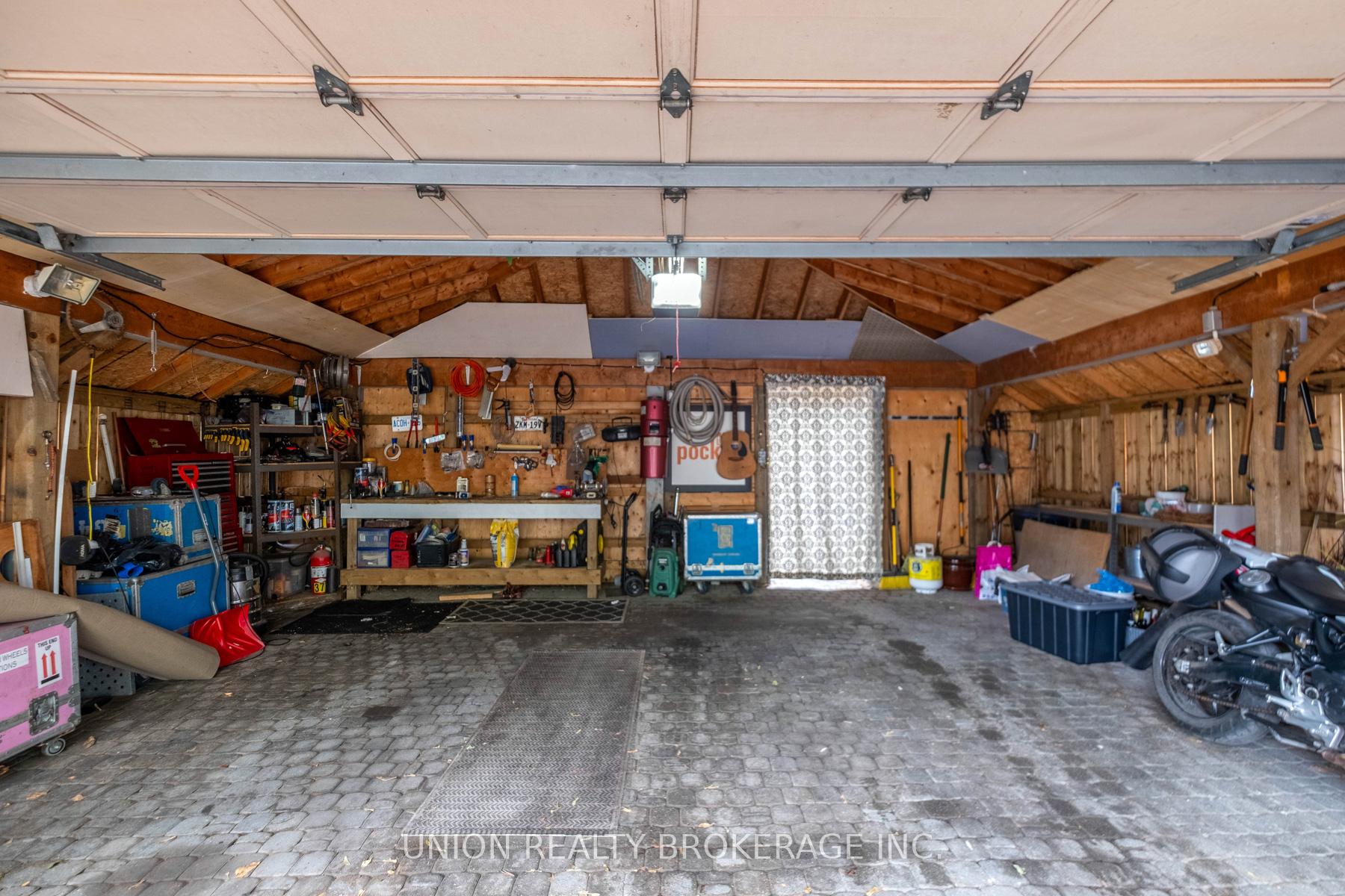 Photo 32 of 46 Hunter Street, Toronto, Blake-Jones — HOMEH