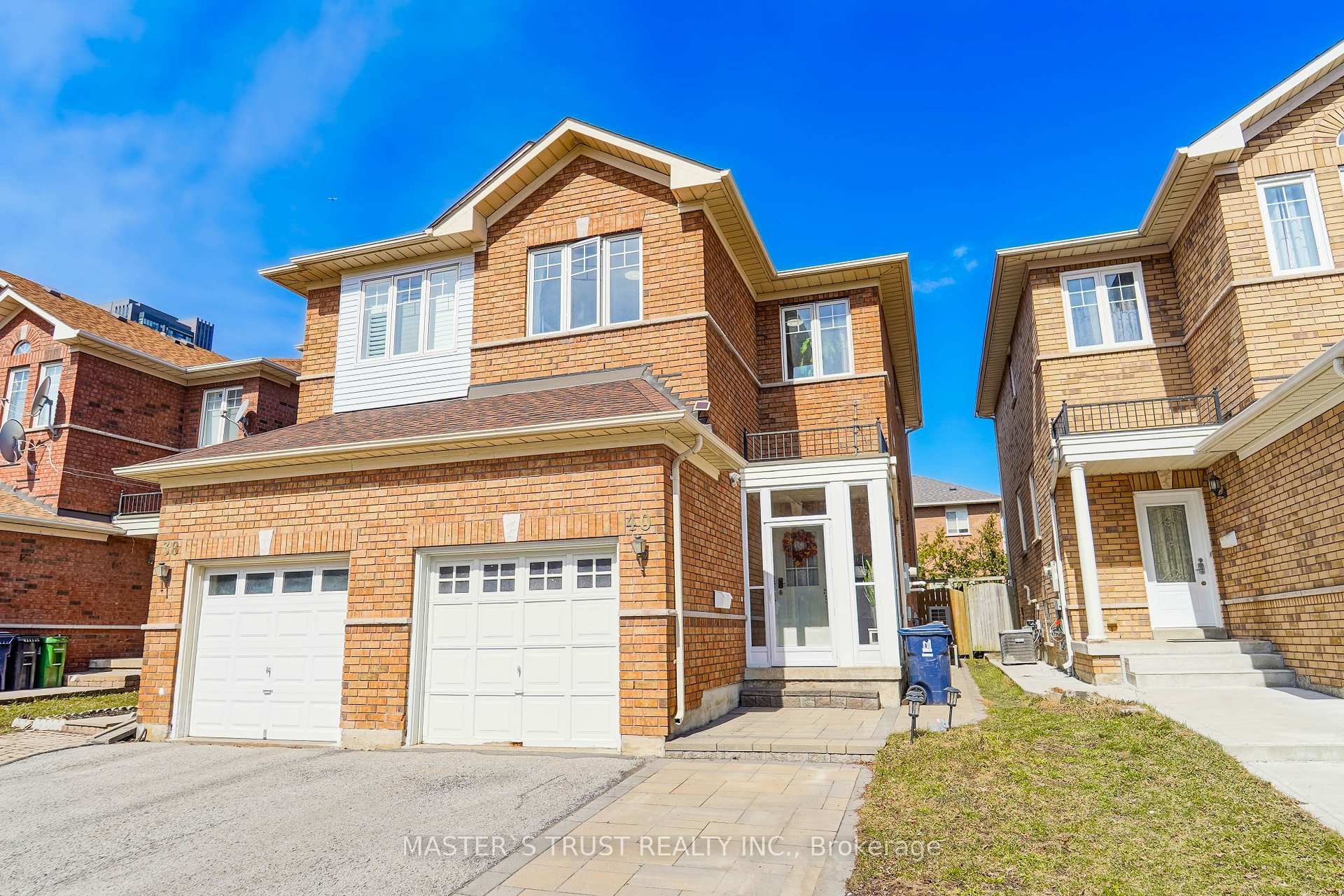 Photo 3 of 40 Rochefort Drive, Toronto, Flemingdon Park — HOMEH