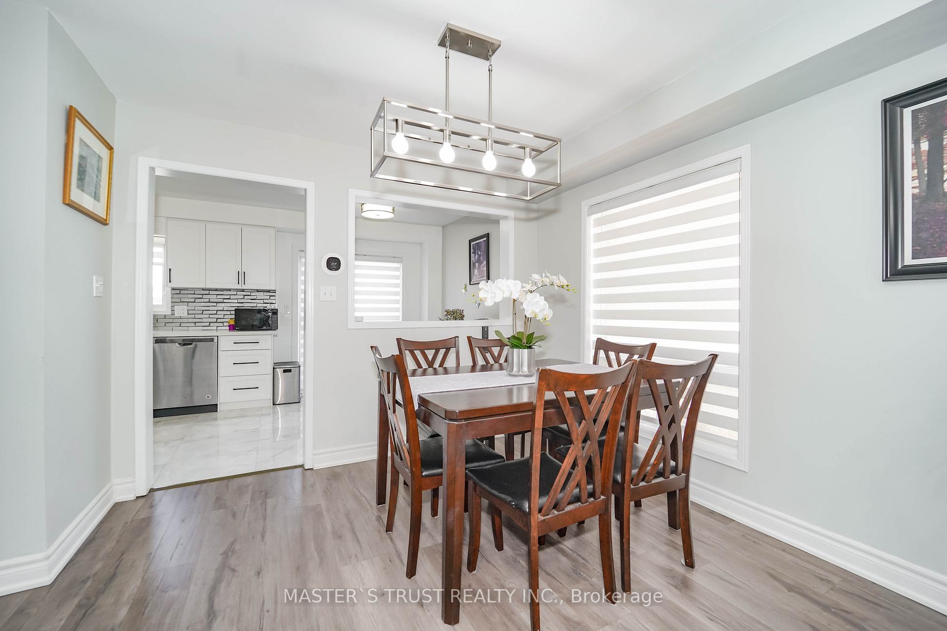 Photo 8 of 40 Rochefort Drive, Toronto, Flemingdon Park — HOMEH