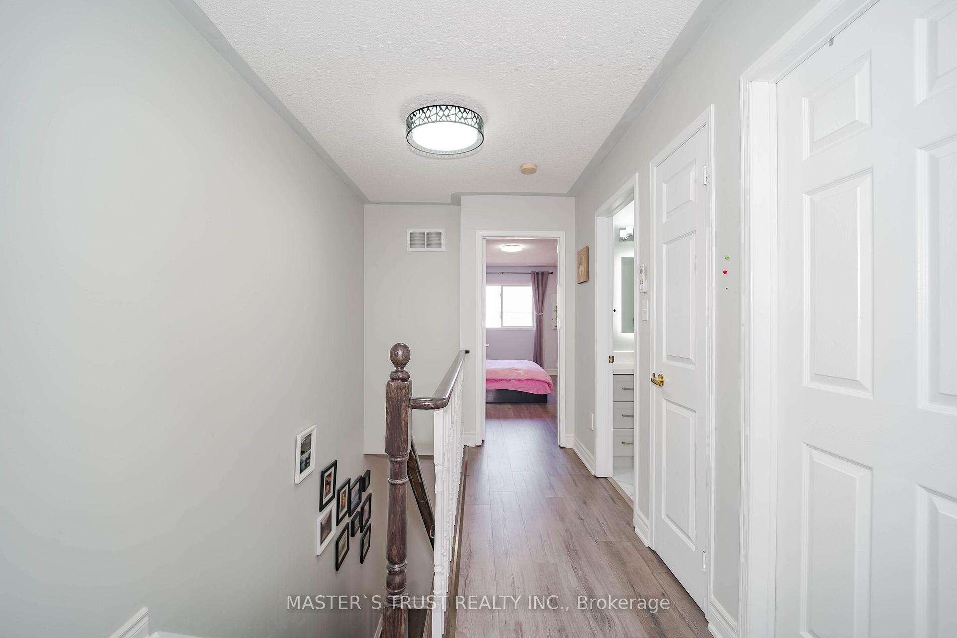 Photo 19 of 40 Rochefort Drive, Toronto, Flemingdon Park — HOMEH