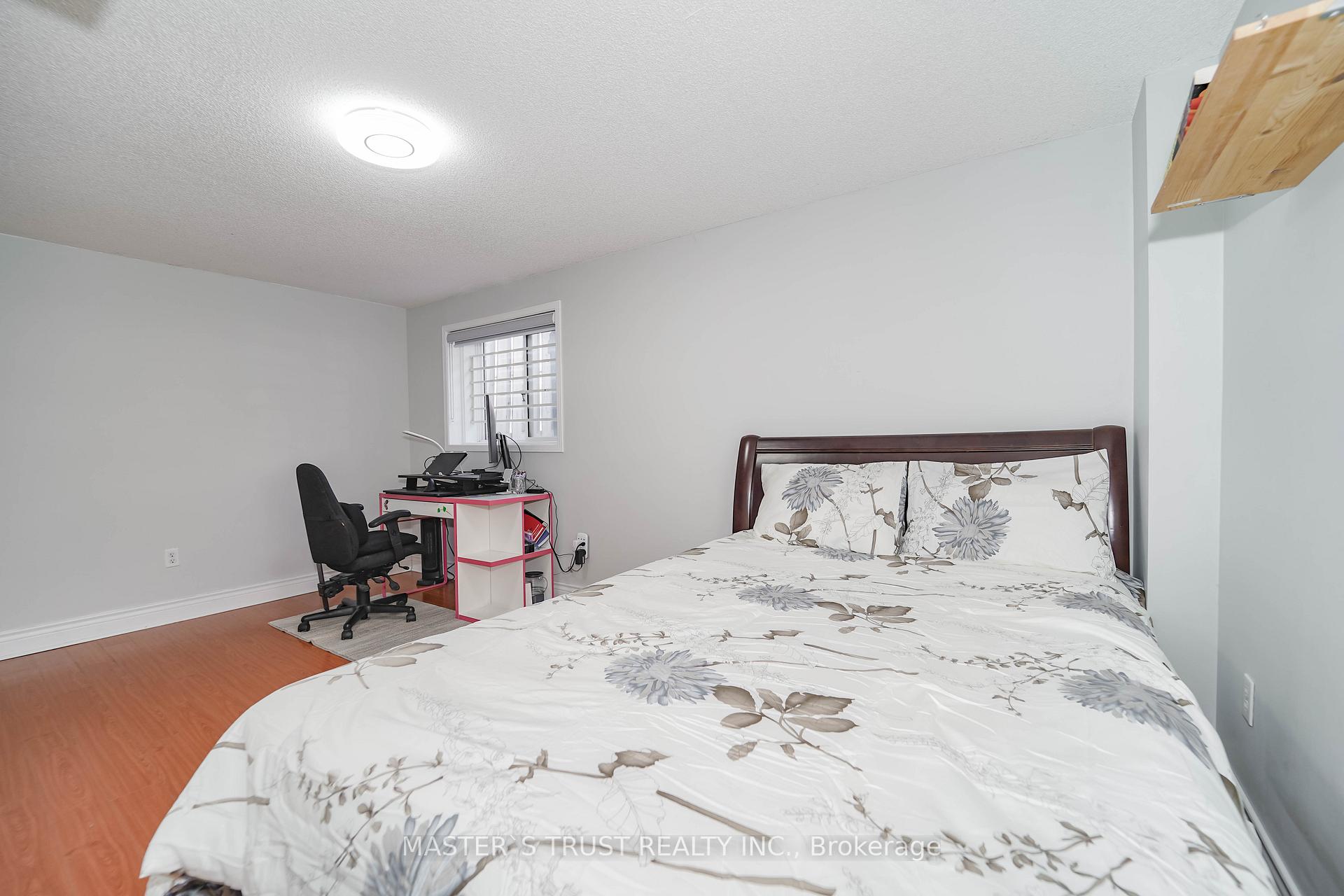 Photo 32 of 40 Rochefort Drive, Toronto, Flemingdon Park — HOMEH