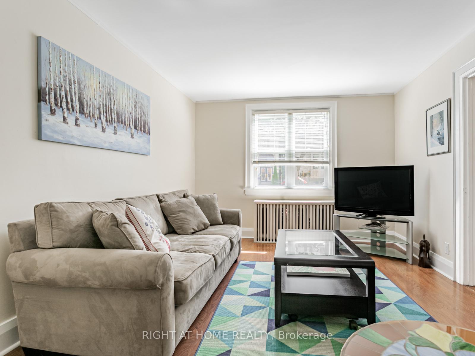 Photo 11 of 452 Soudan Avenue E, Toronto, Mount Pleasant East — HOMEH