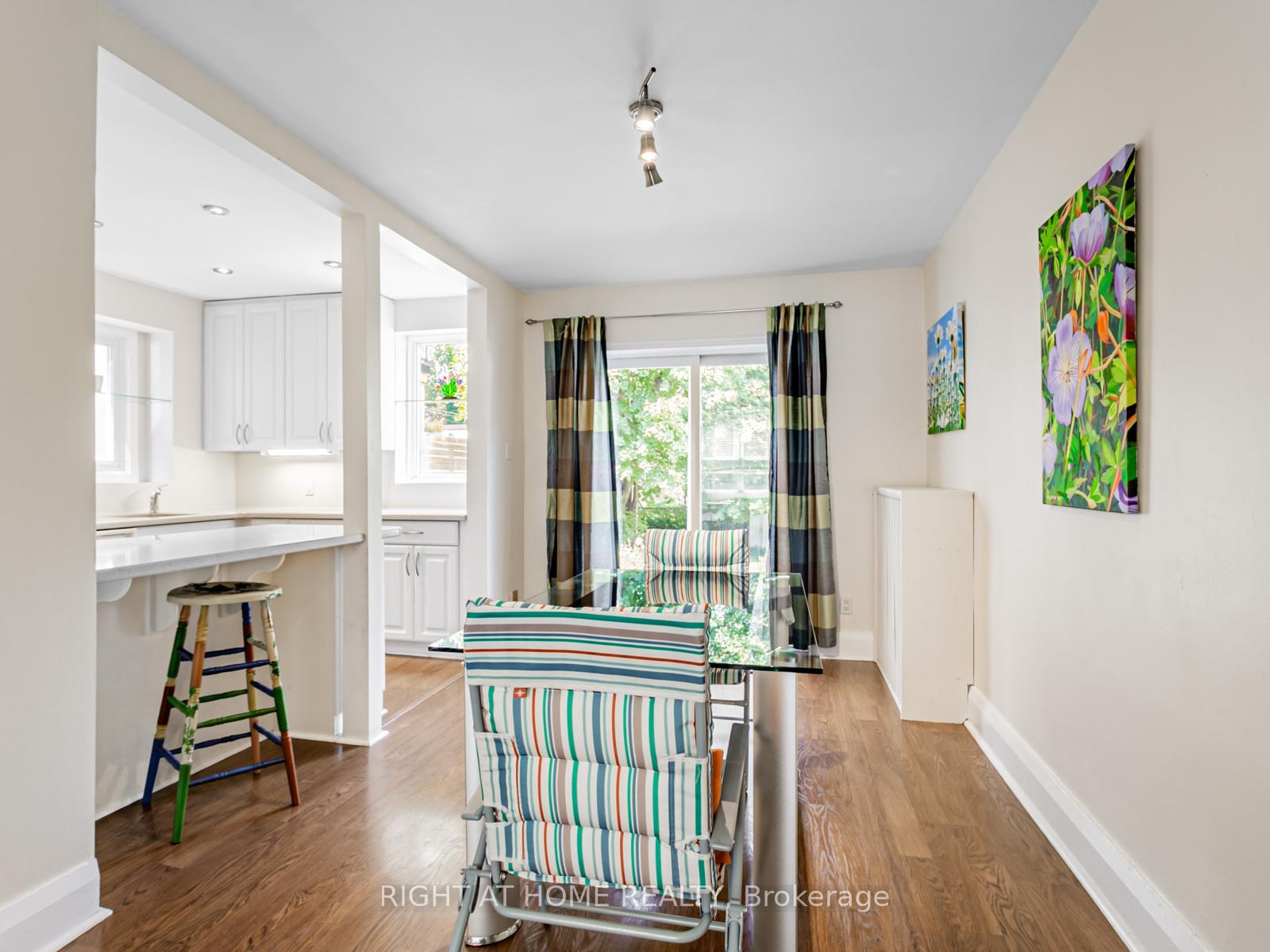 Photo 13 of 452 Soudan Avenue E, Toronto, Mount Pleasant East — HOMEH