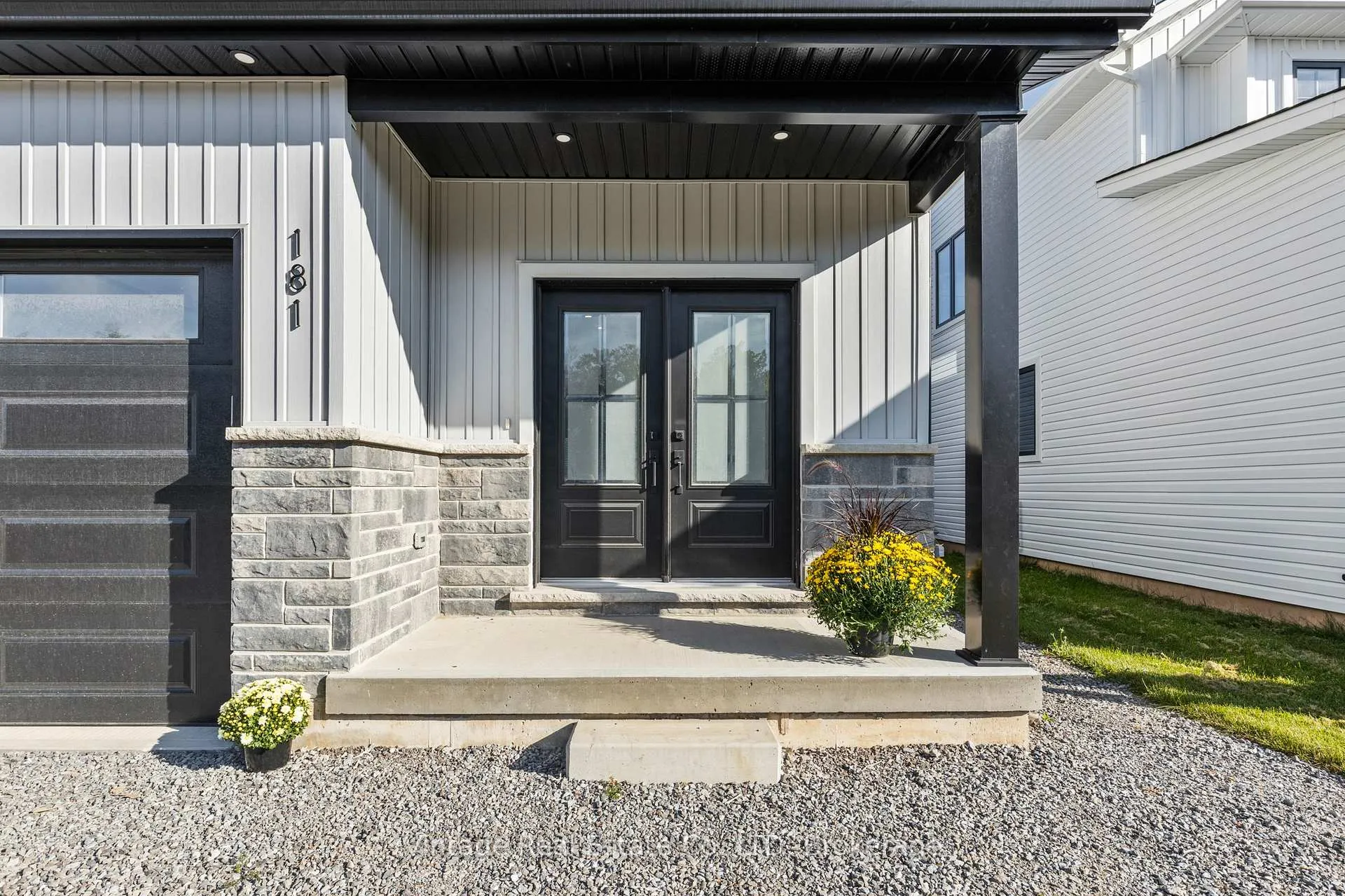 Photo 2 of 181 Hodgkins Avenue, Thorold, Allanburg/Thorold South — HOMEH
