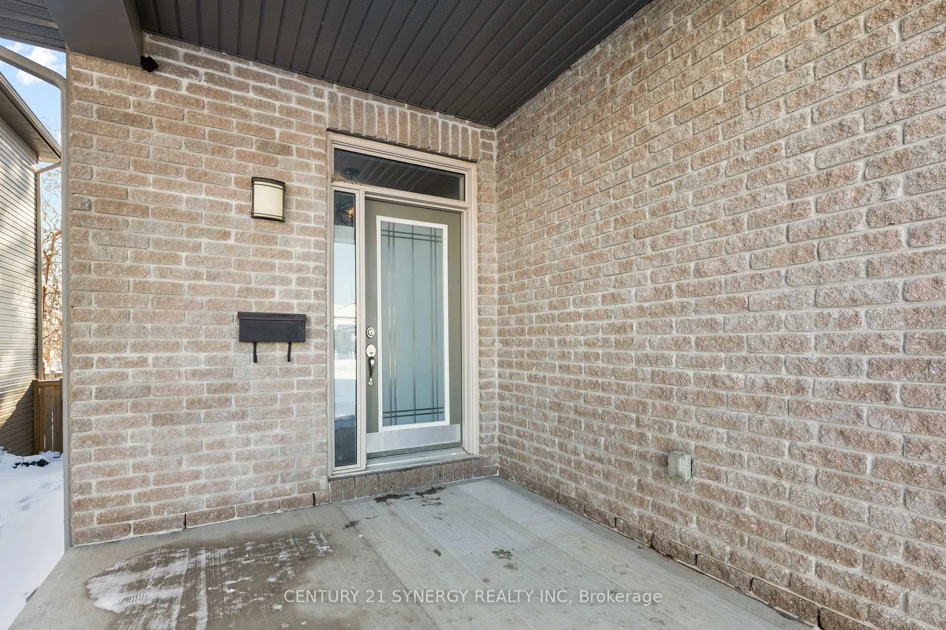 Photo 2 of 779 Fiddlehead Street, Ottawa, Leitrim — HOMEH