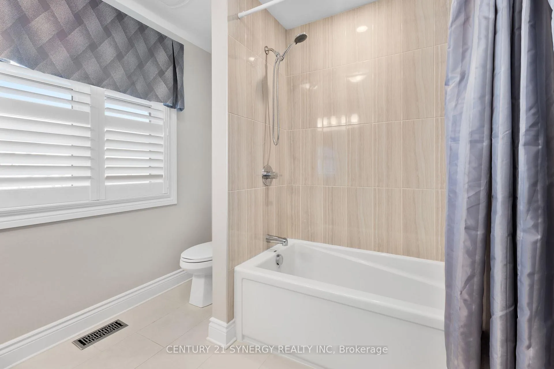 Photo 32 of 779 Fiddlehead Street, Ottawa, Leitrim — HOMEH