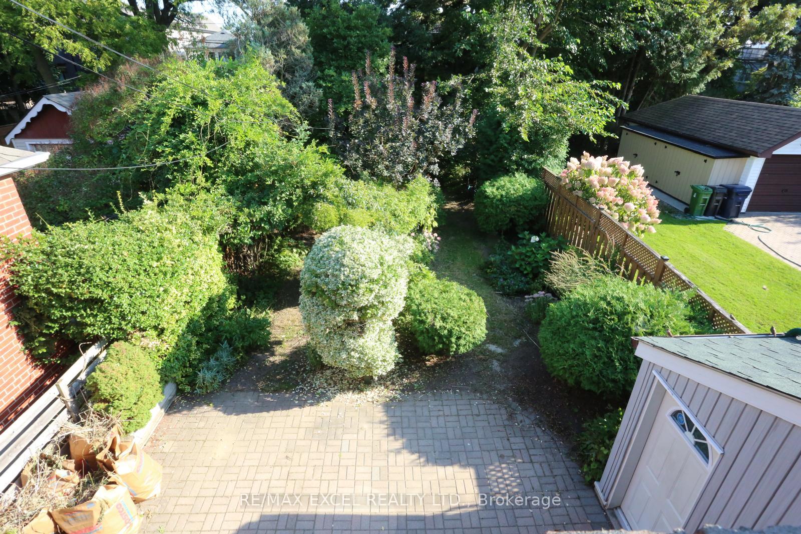 Photo 3 of 577 Hillsdale Avenue E, Toronto, Mount Pleasant East — HOMEH
