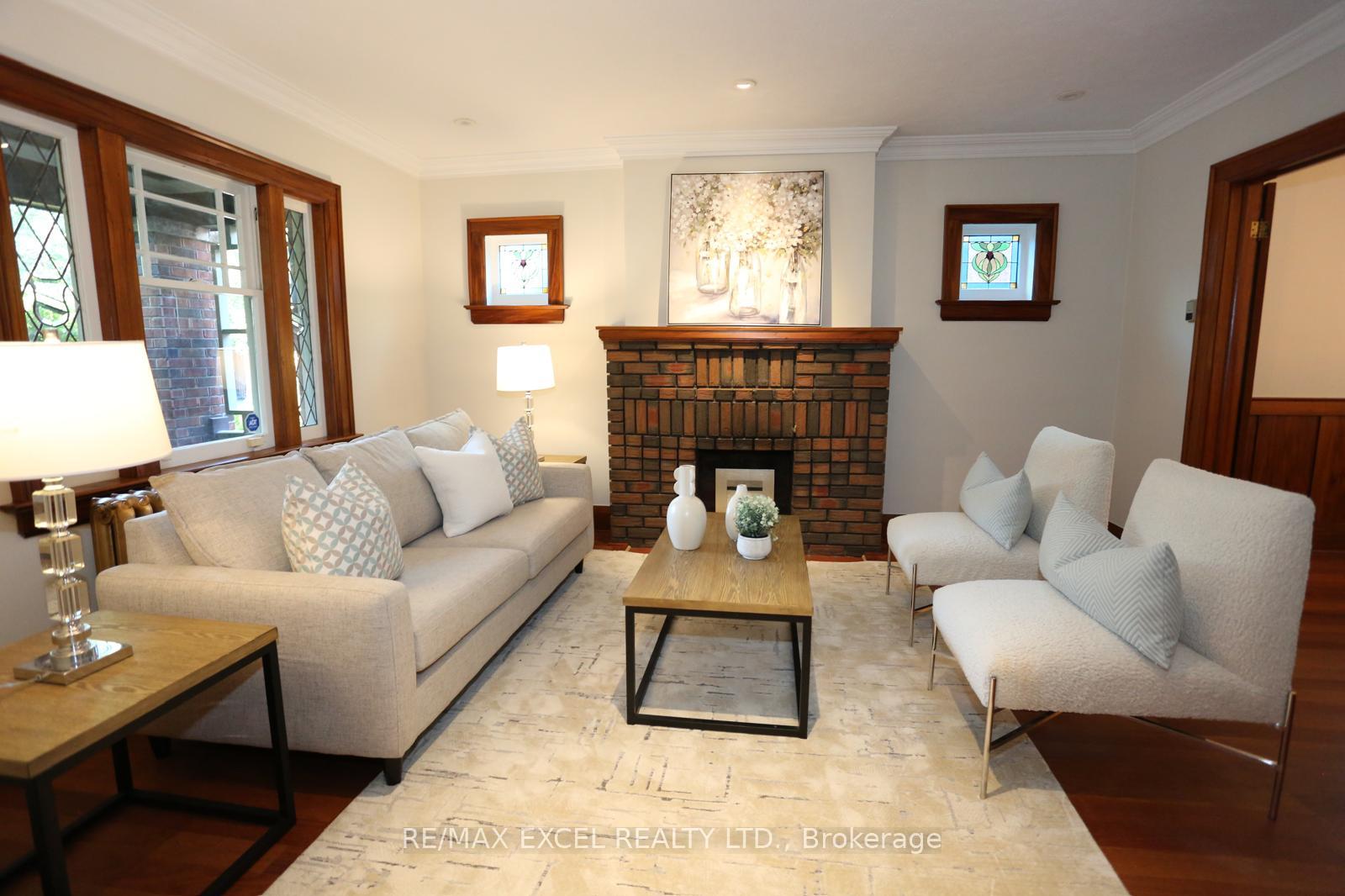 Photo 4 of 577 Hillsdale Avenue E, Toronto, Mount Pleasant East — HOMEH