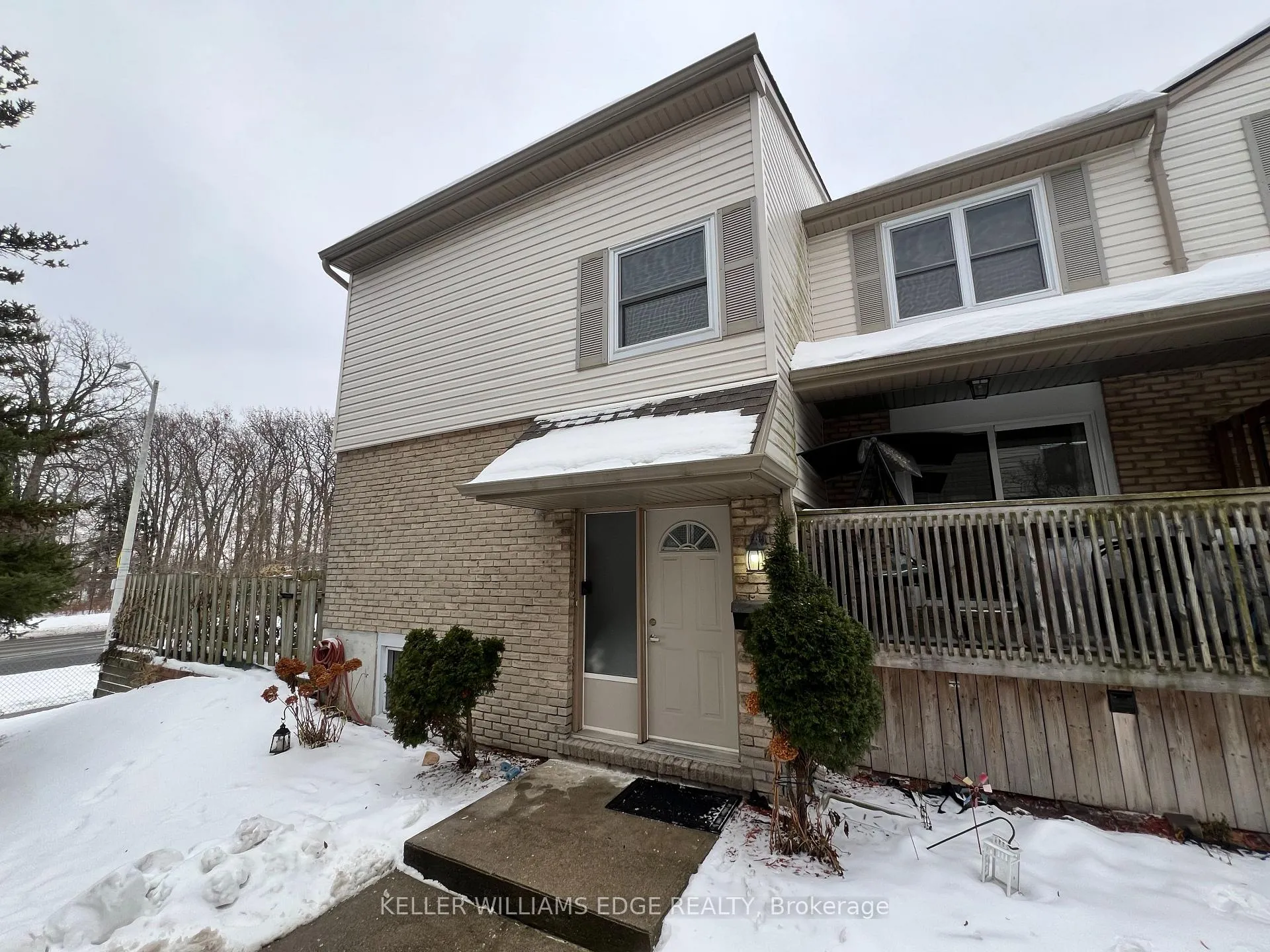 Front of Unit 44, 1300 Upper Ottawa Street