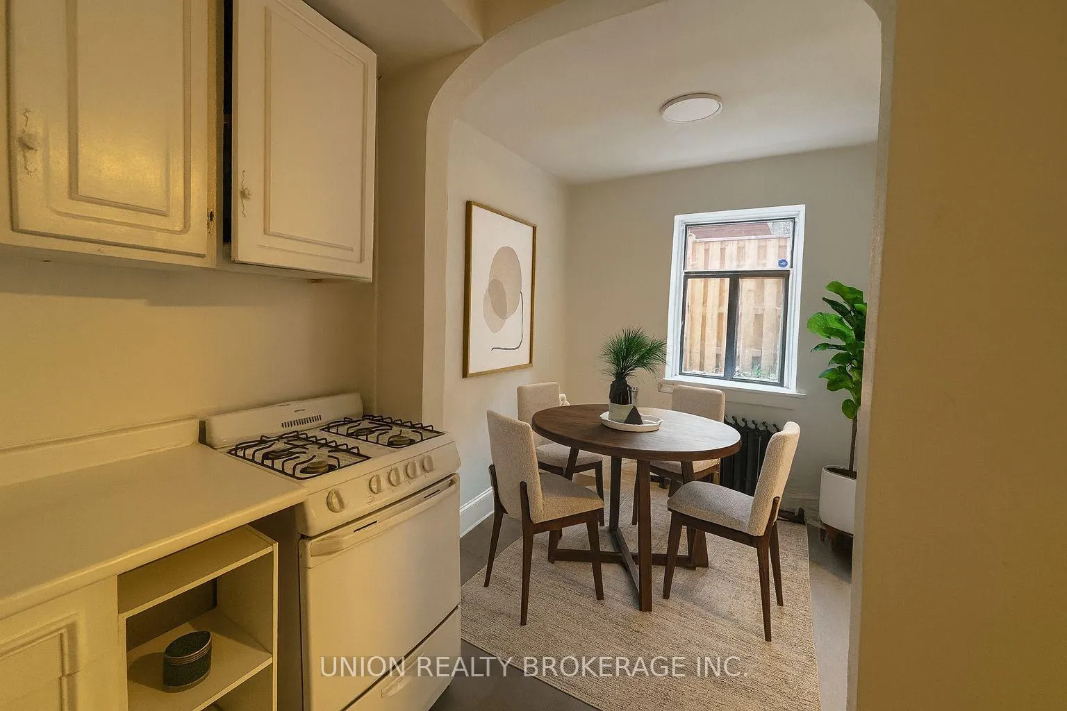 Photo 3 of Unit 3, 2449 Queen Street E, Toronto, The Beaches — HOMEH