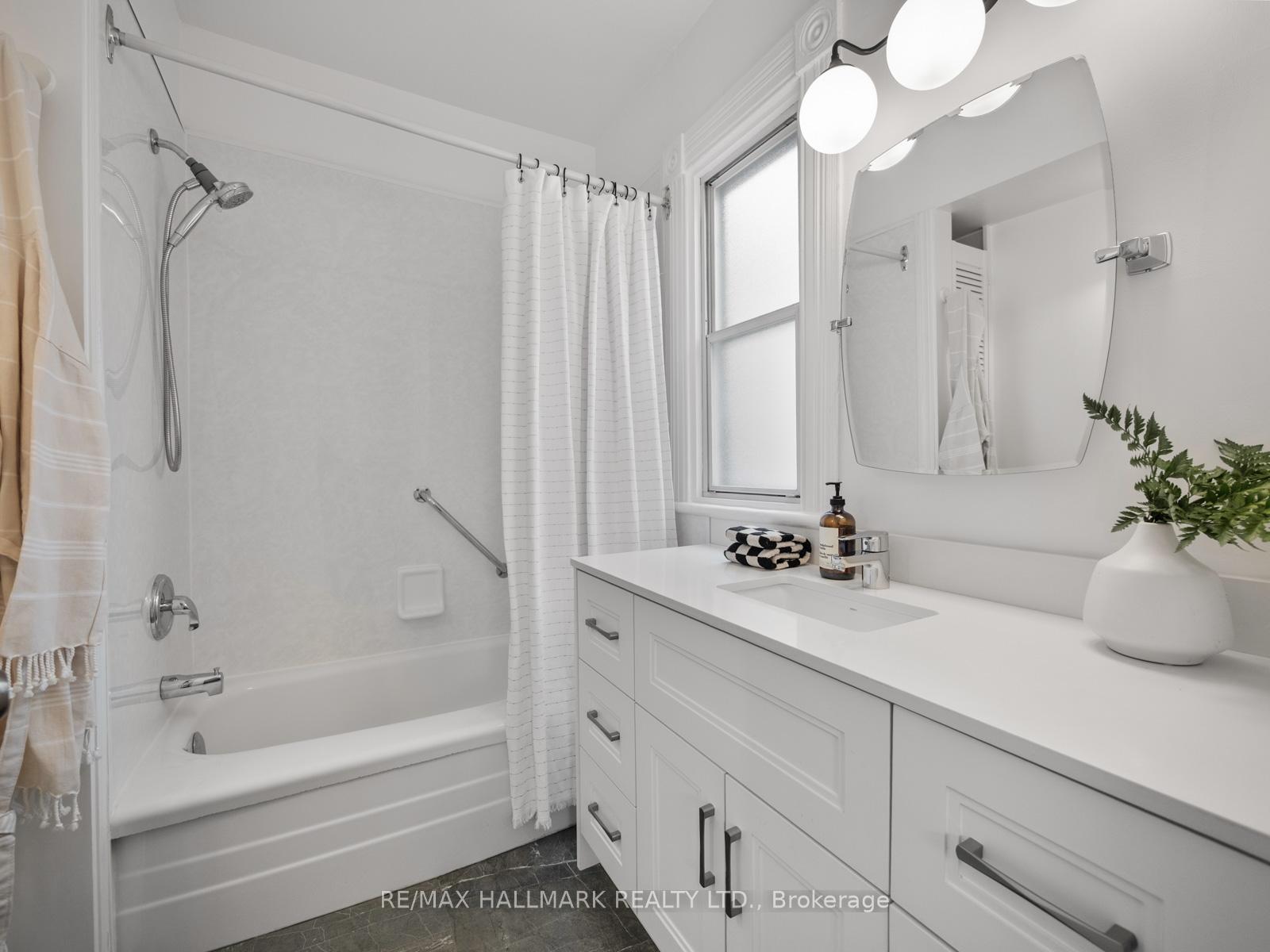 Photo 18 of 133 Langley Avenue, Toronto, North Riverdale — HOMEH