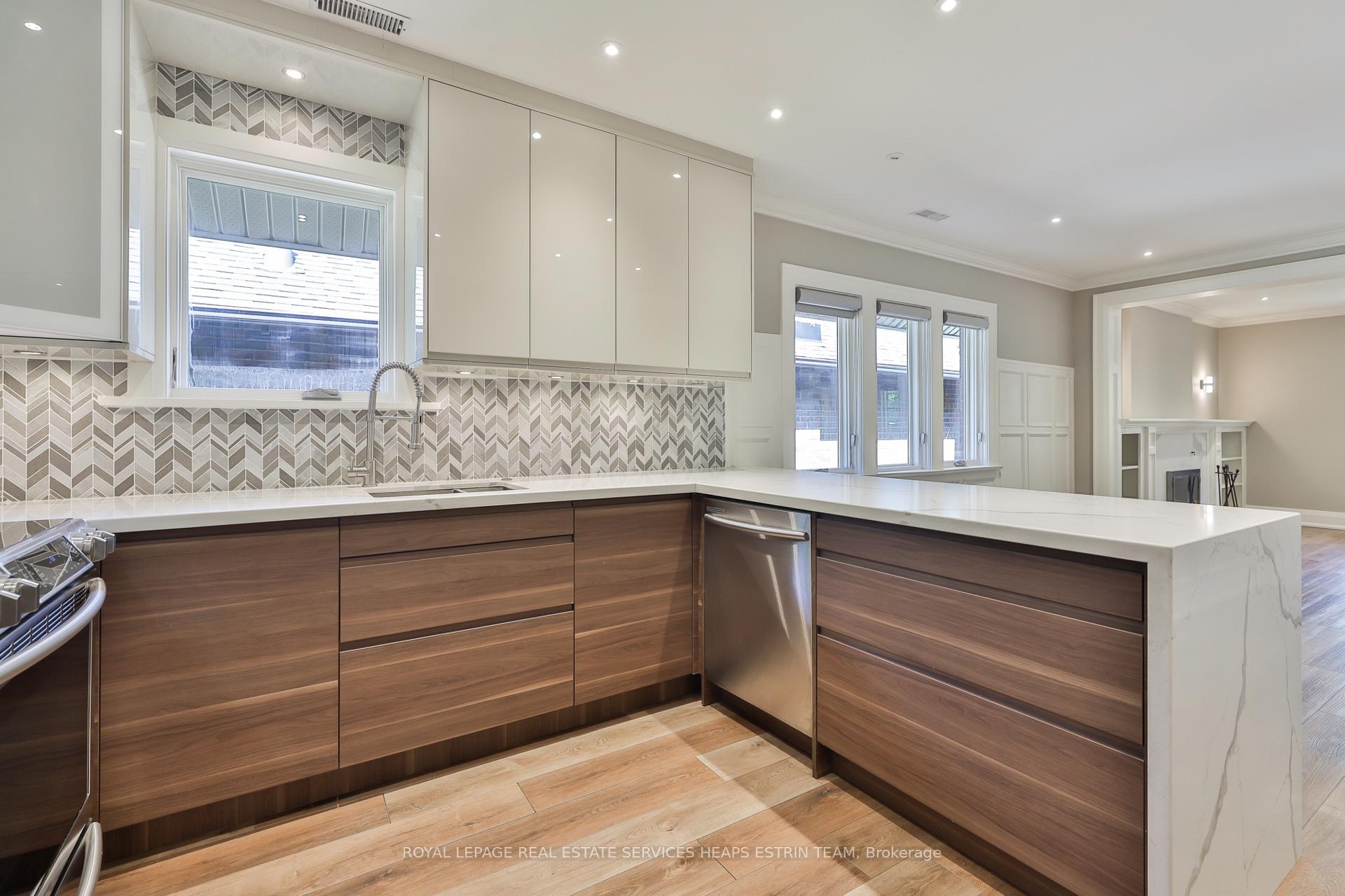 Photo 10 of Unit Upper, 133 Rose Park Drive, Toronto, Rosedale-Moore Park — HOMEH