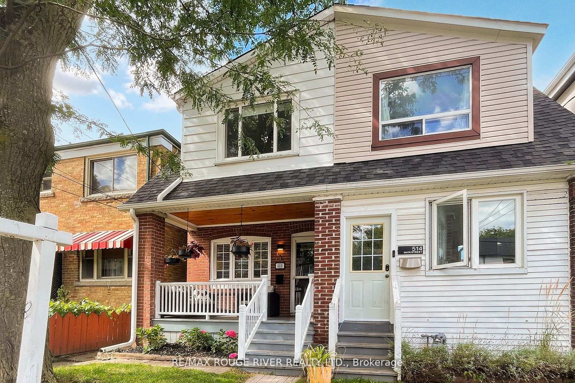 Photo 2 of 512 Main Street, Toronto, Woodbine-Lumsden — HOMEH