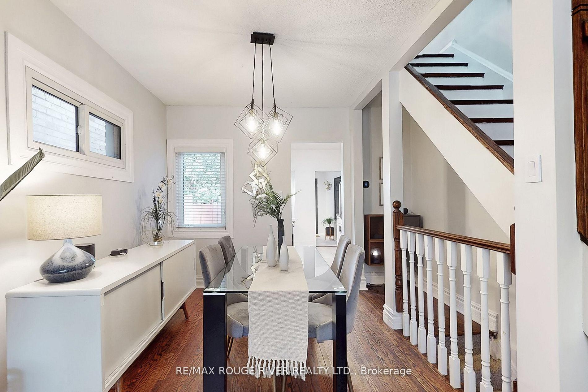 Photo 9 of 512 Main Street, Toronto, Woodbine-Lumsden — HOMEH