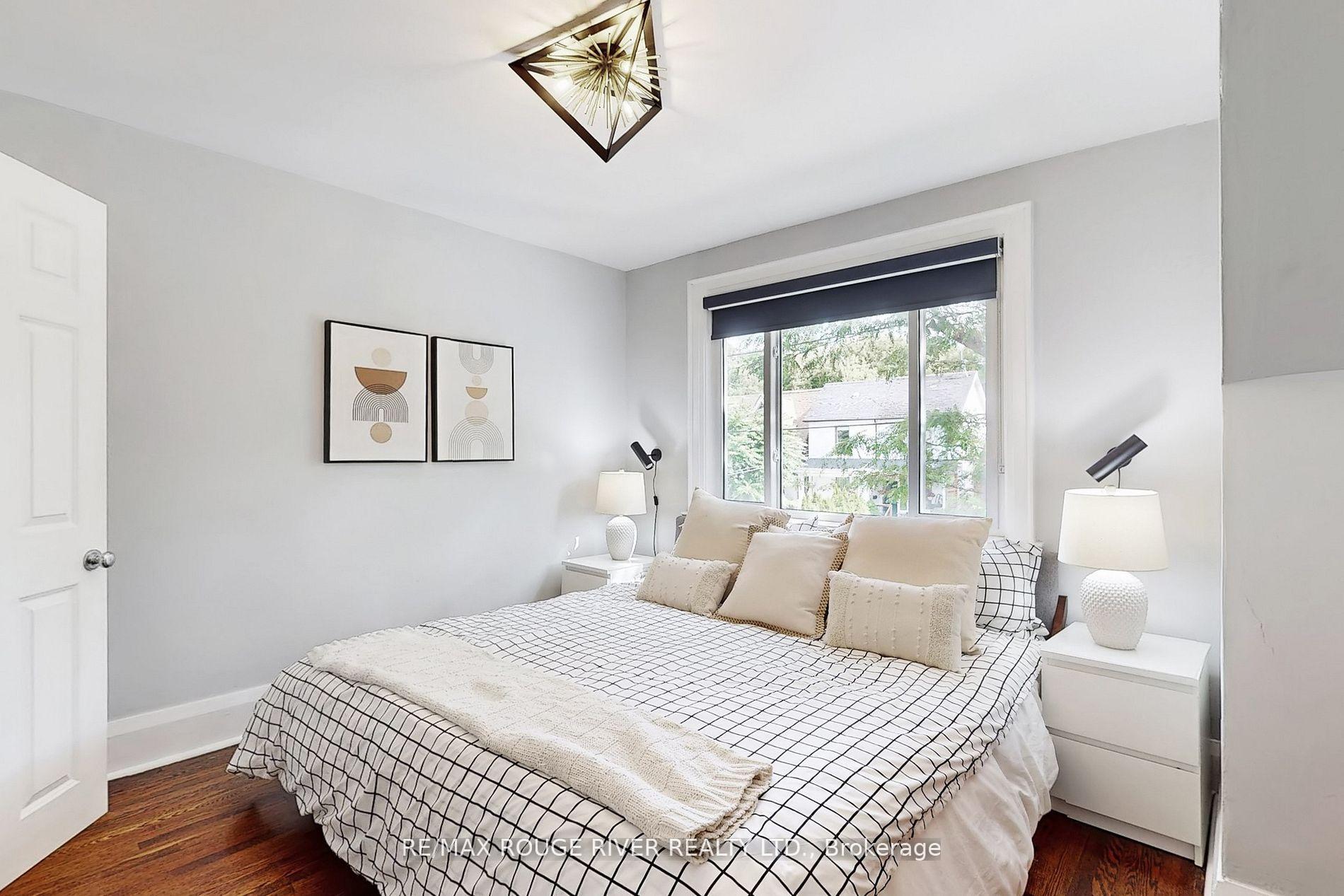 Photo 17 of 512 Main Street, Toronto, Woodbine-Lumsden — HOMEH