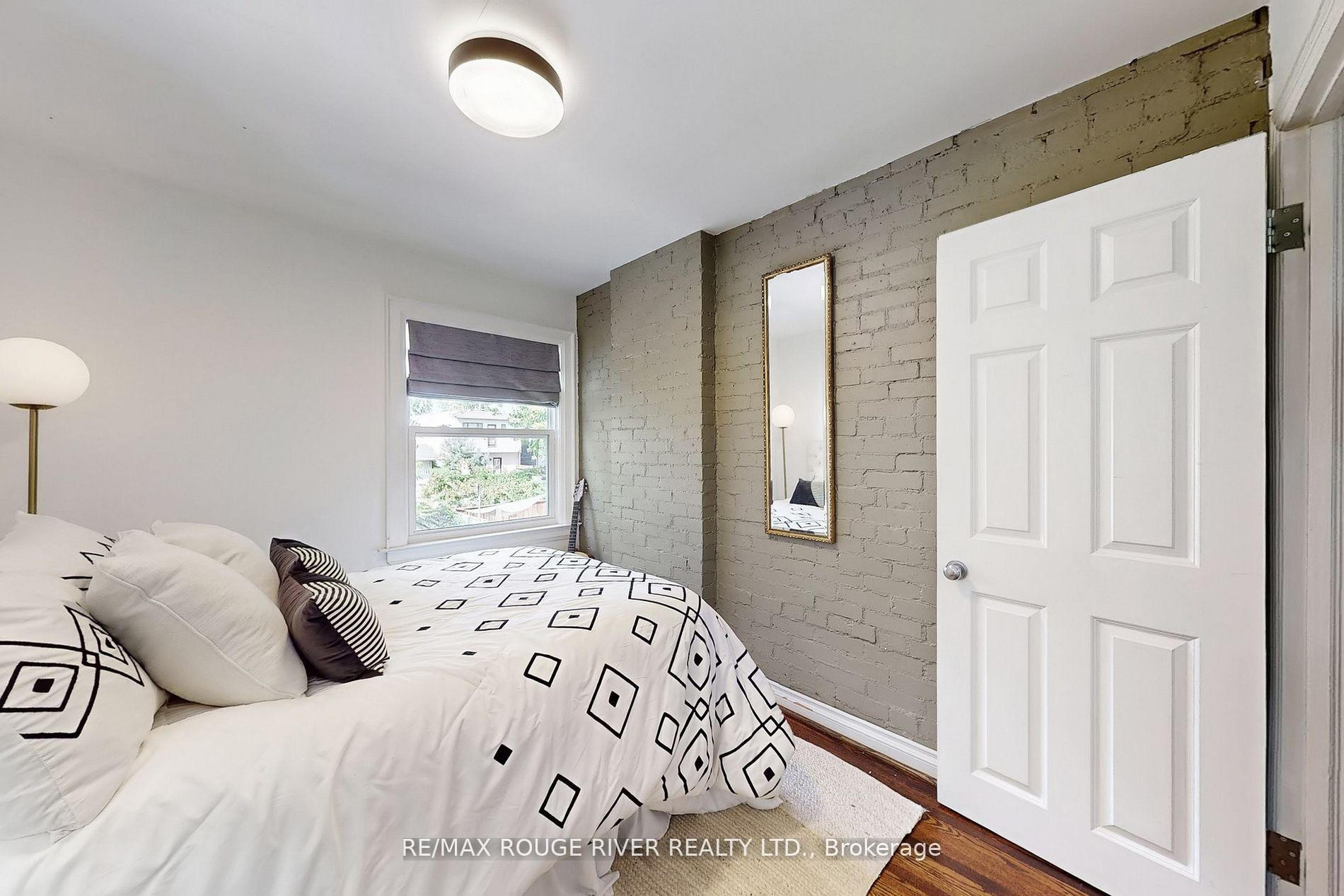 Photo 20 of 512 Main Street, Toronto, Woodbine-Lumsden — HOMEH