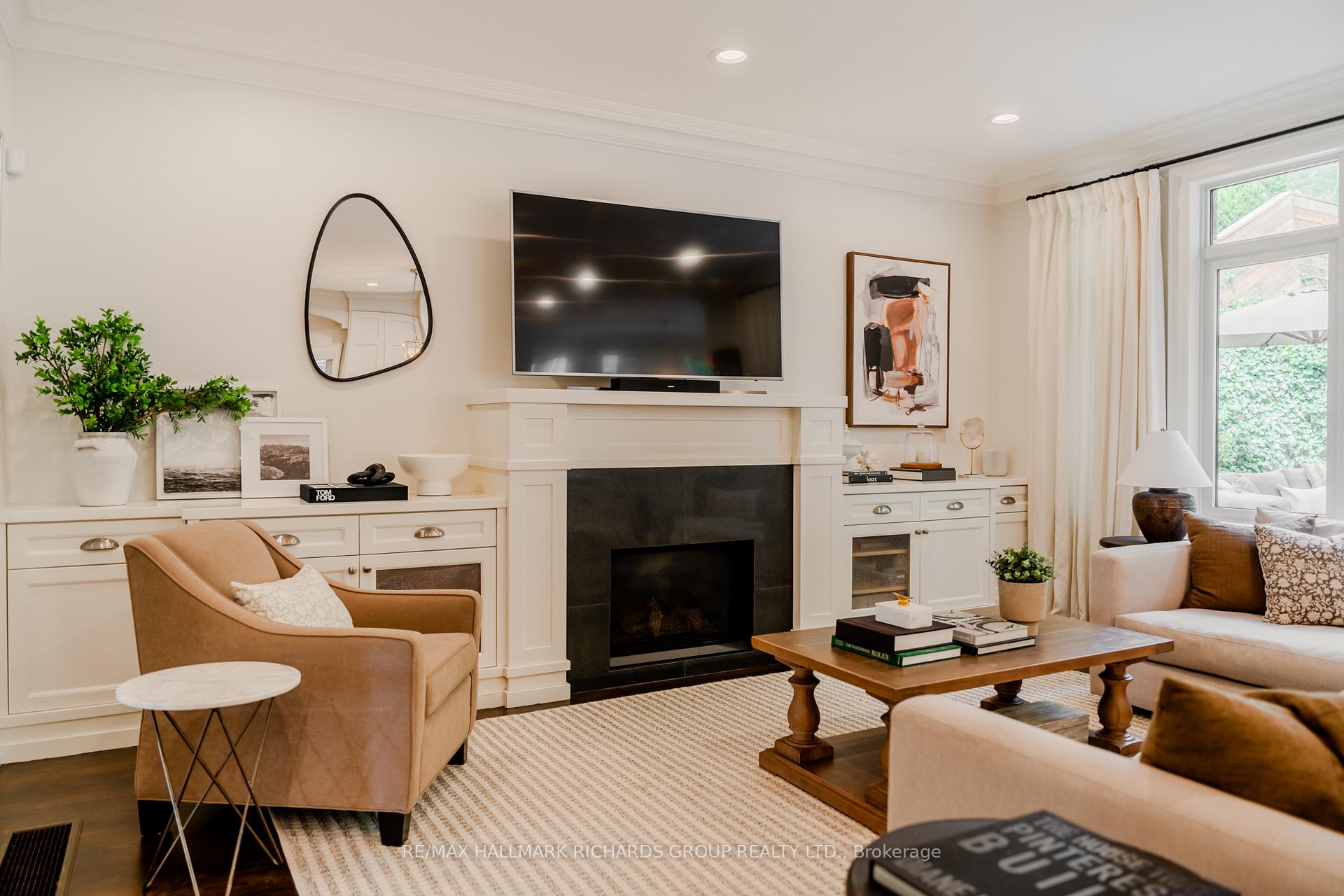 Photo 9 of 34B Long Crescent, Toronto, The Beaches — HOMEH