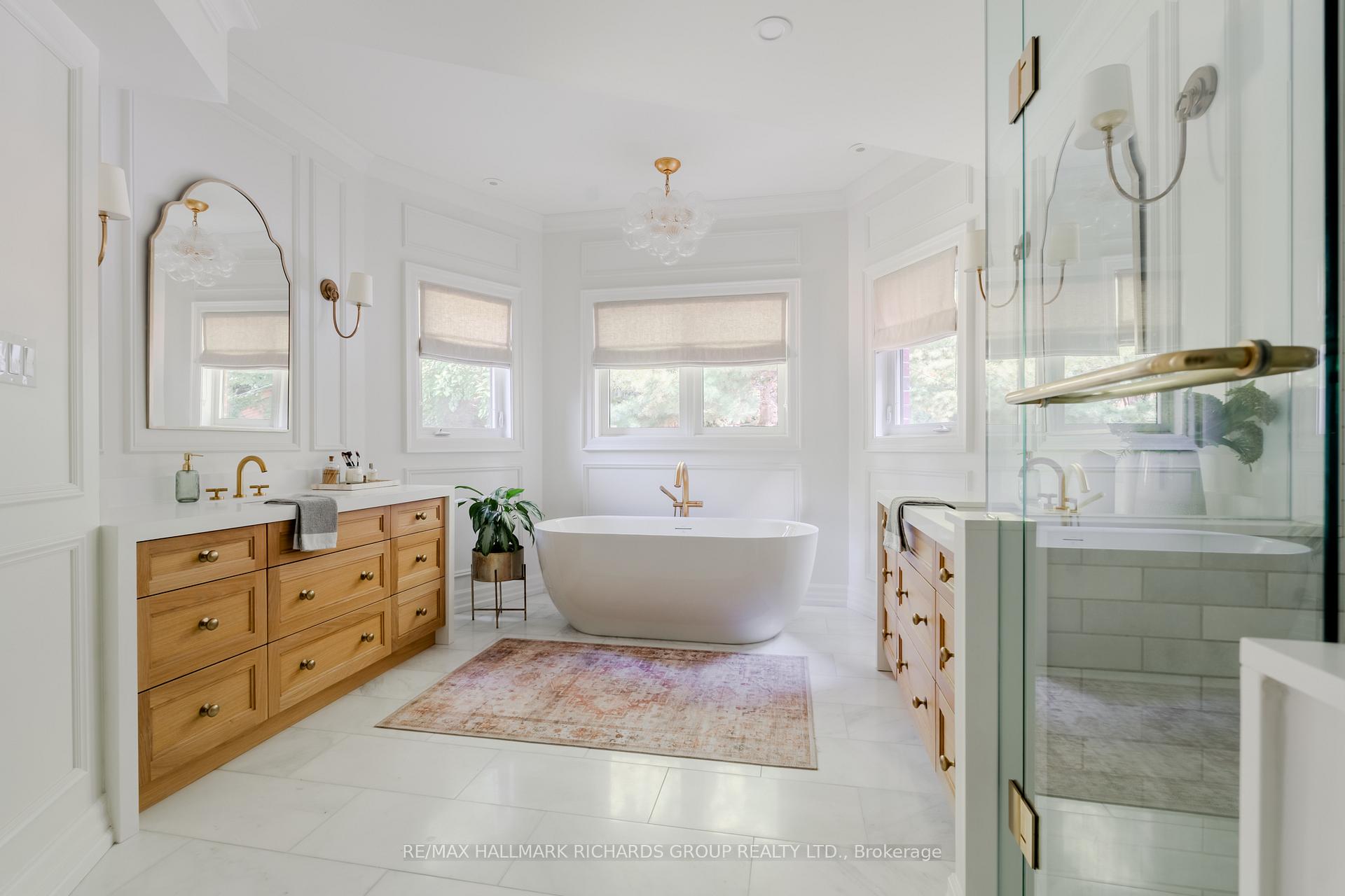 Photo 18 of 34B Long Crescent, Toronto, The Beaches — HOMEH