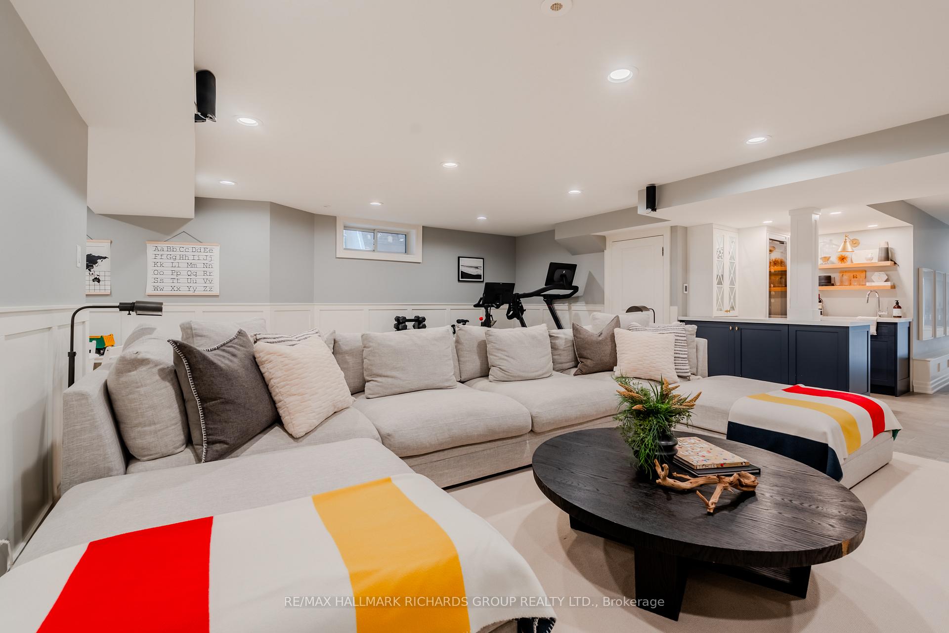 Photo 31 of 34B Long Crescent, Toronto, The Beaches — HOMEH